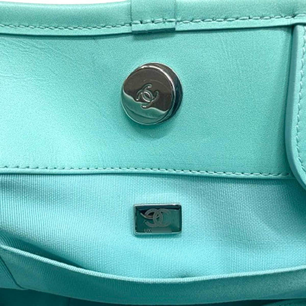 Chanel Deauville Blue Leather Handbag Tote Bag (Pre-Owned)