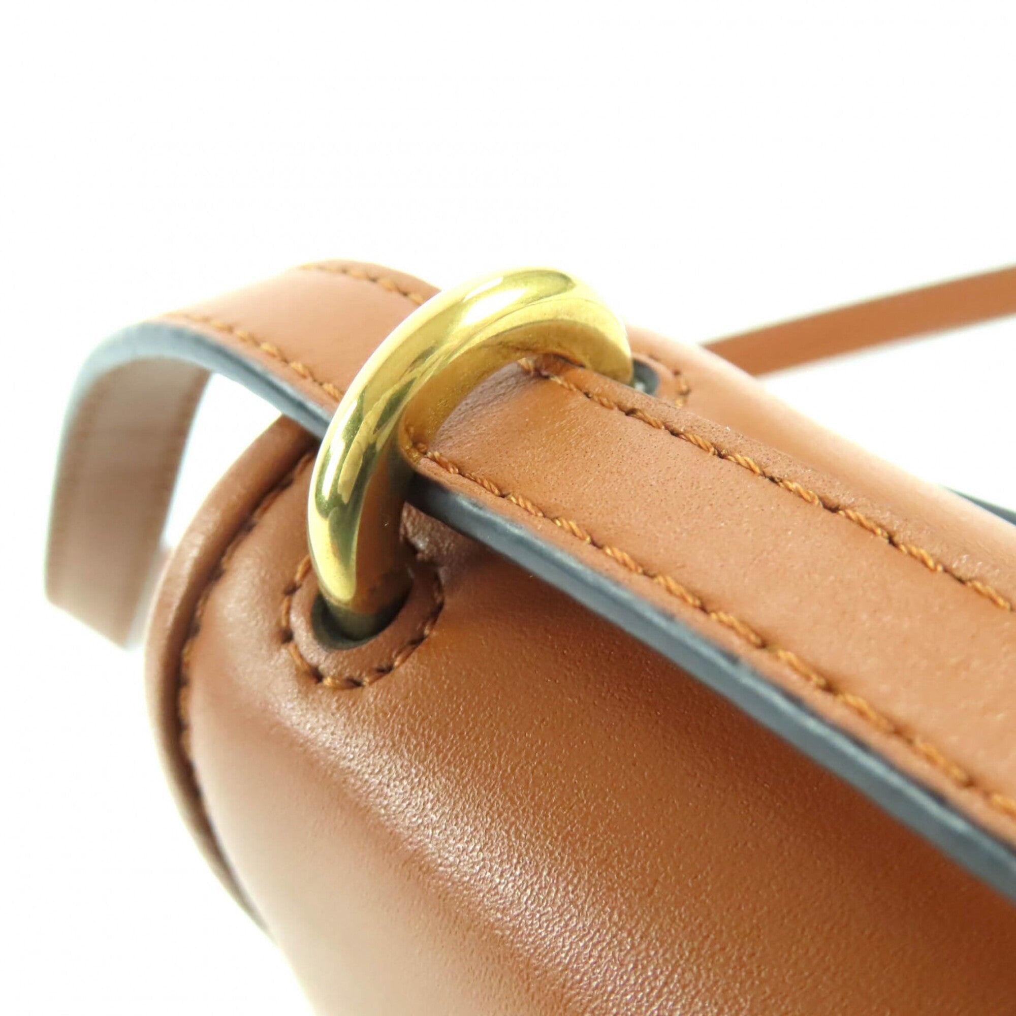Fendi Brown Leather Shoulder Bag (Pre-Owned)