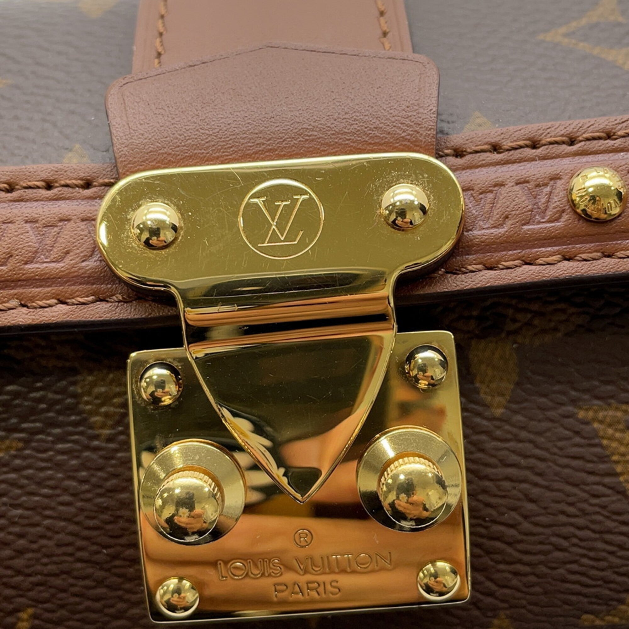Louis Vuitton Brown Monogram Shoulder Bag (Pre-Owned)