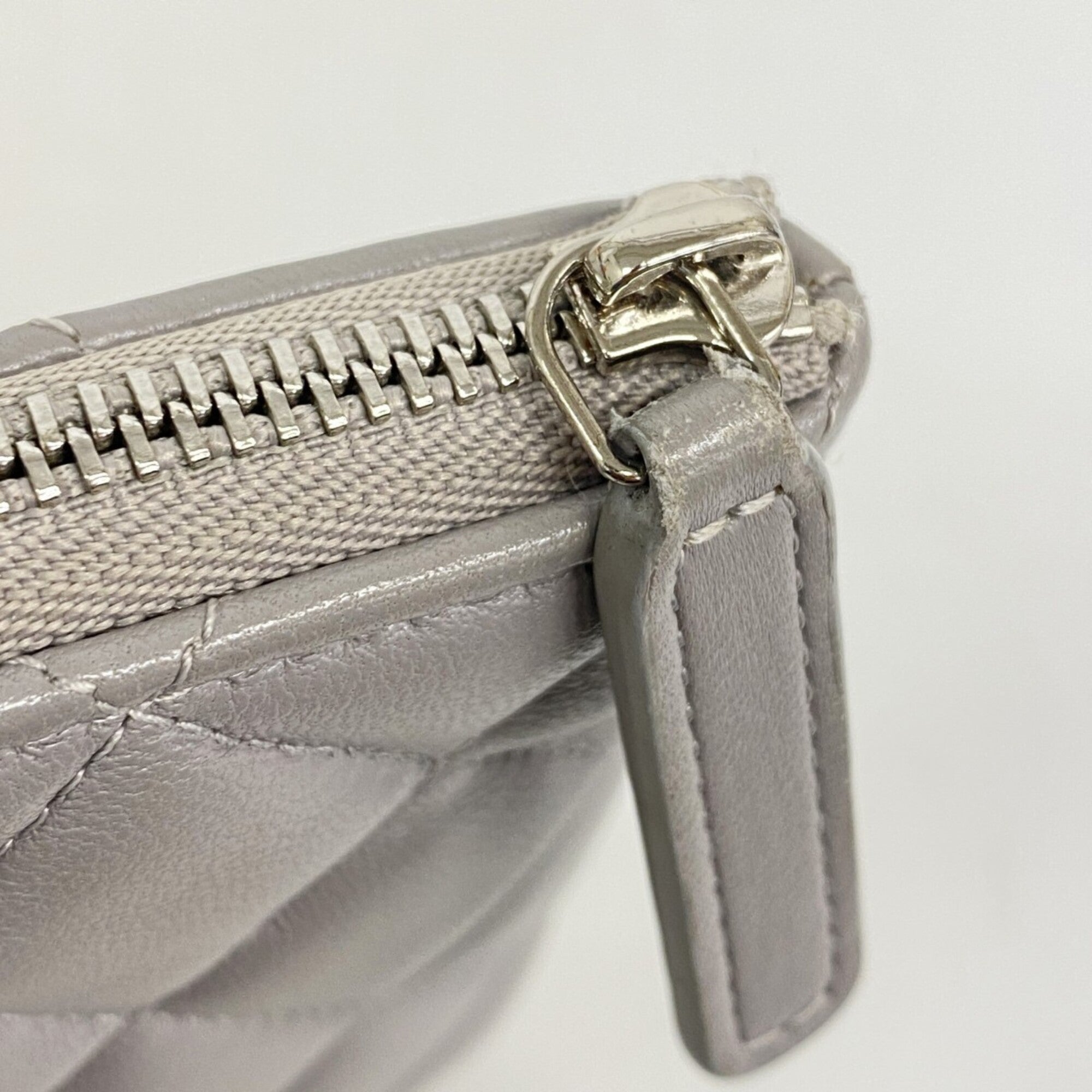 Chanel Gray Leather Long Wallet (Bi-Fold) (Pre-Owned)