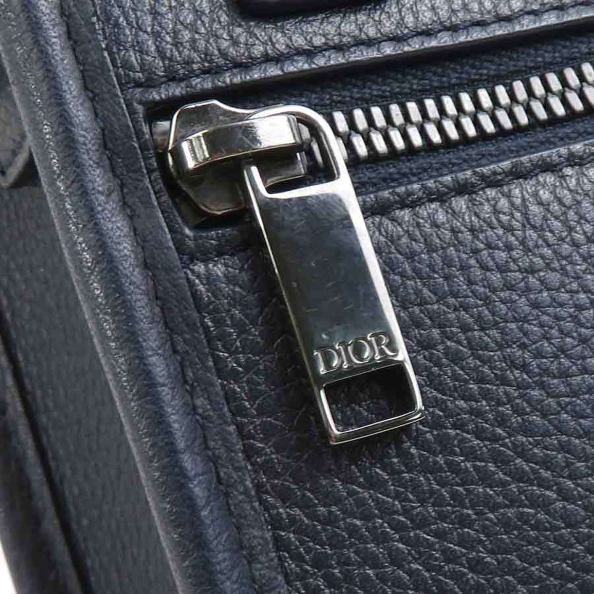Christian Dior Navy Leather Shoulder Bag (Pre-Owned)