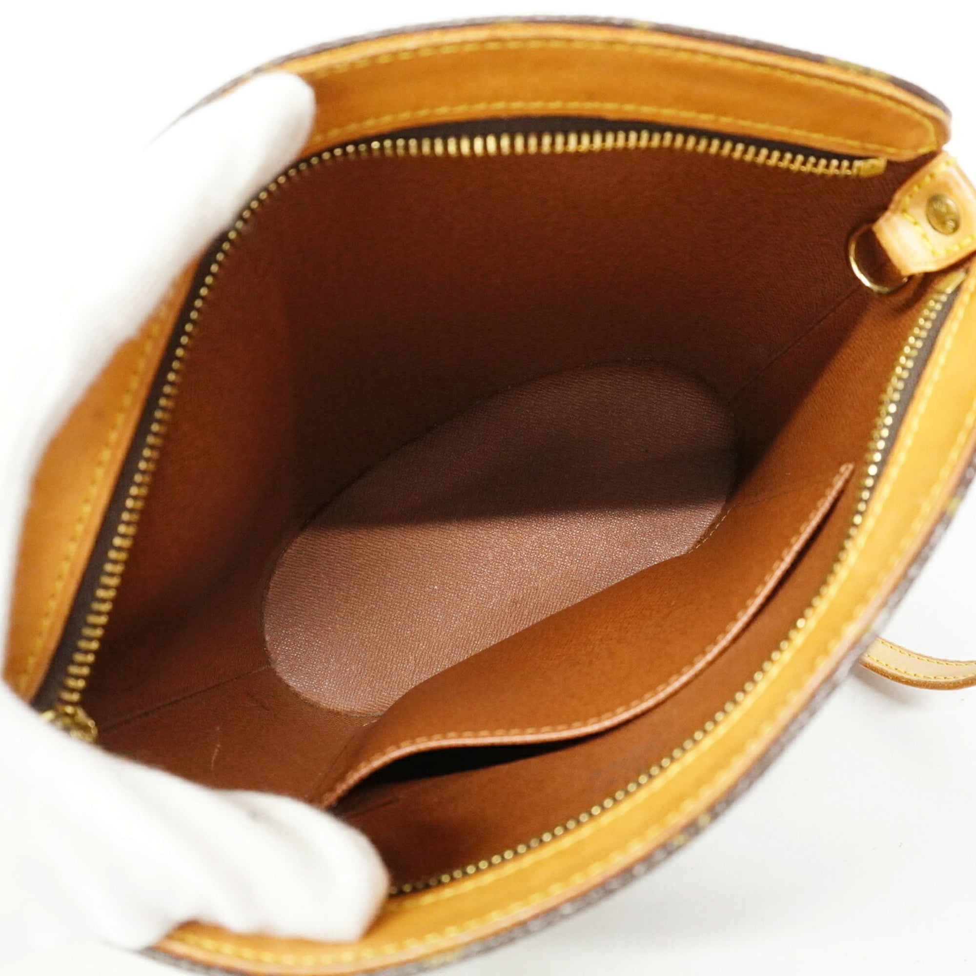 Louis Vuitton Brown Shoulder Bag (Pre-Owned)