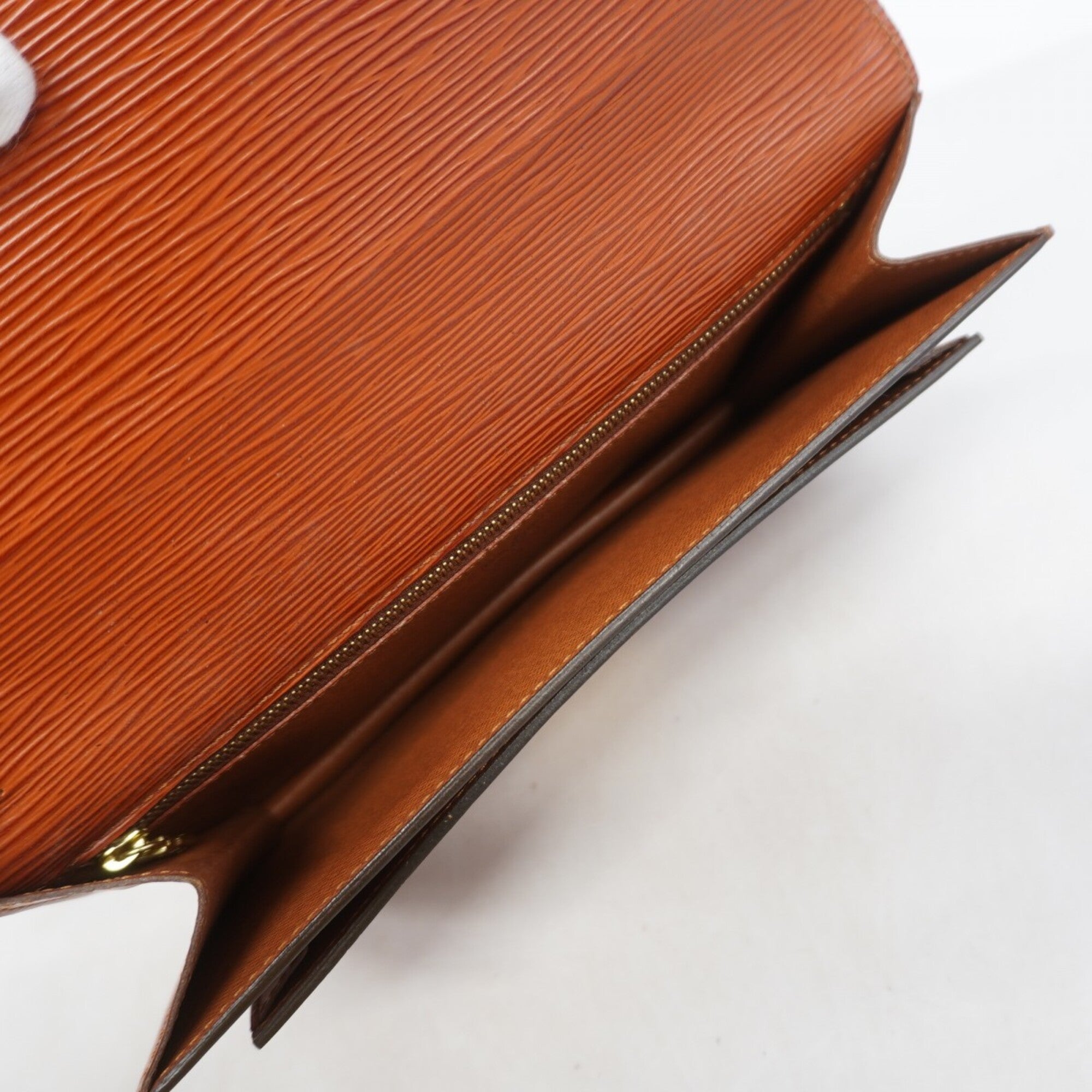 Louis Vuitton Kenyan Brown Clutch Bag (Pre-Owned)