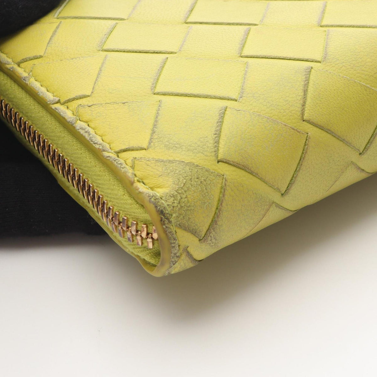 Bottega Veneta Green Leather Long Wallet (Bi-Fold) (Pre-Owned)