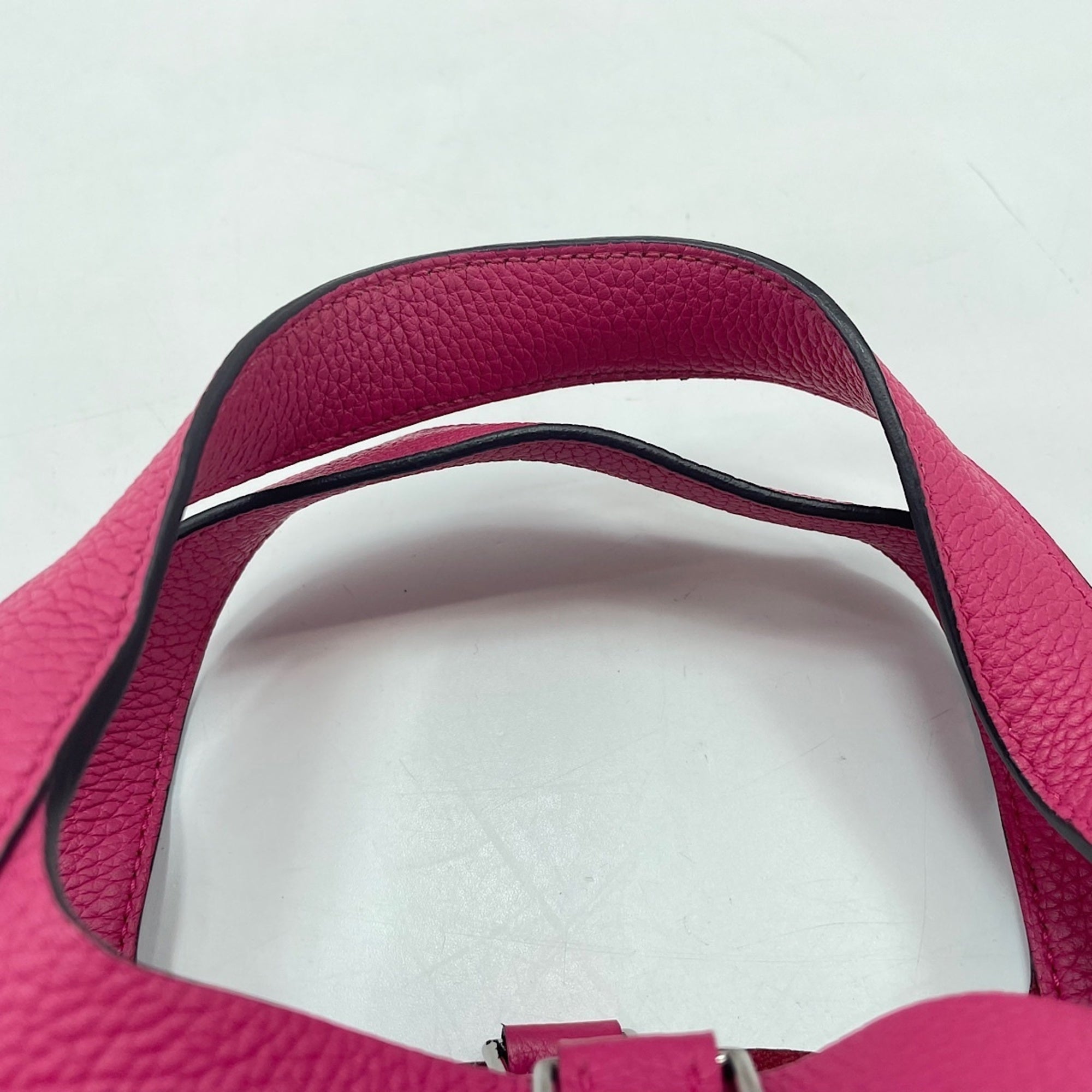 Hermes Pink Handbag (Pre-Owned)