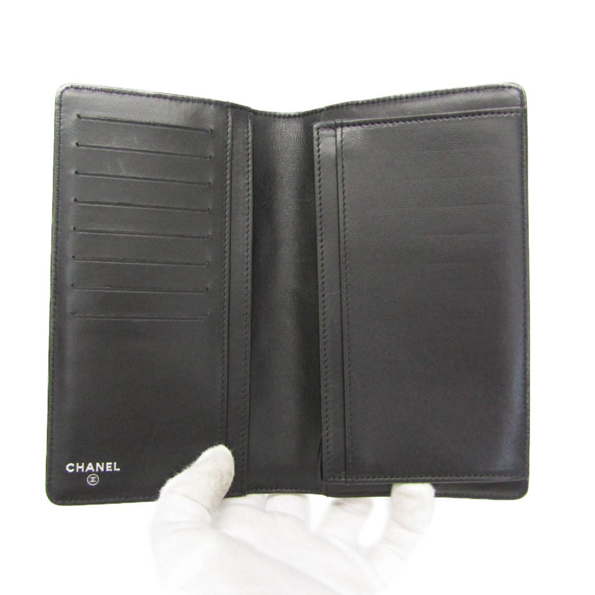 Chanel Lucky Symbols Yen Wallet Embossed Quilted Leather Black Leather Wallets Accessory (Pre-Owned)