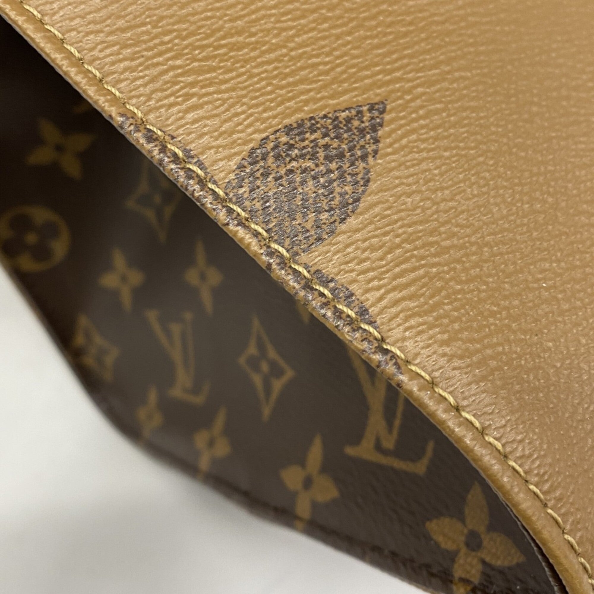 Louis Vuitton Brown Tote Bag (Pre-Owned)