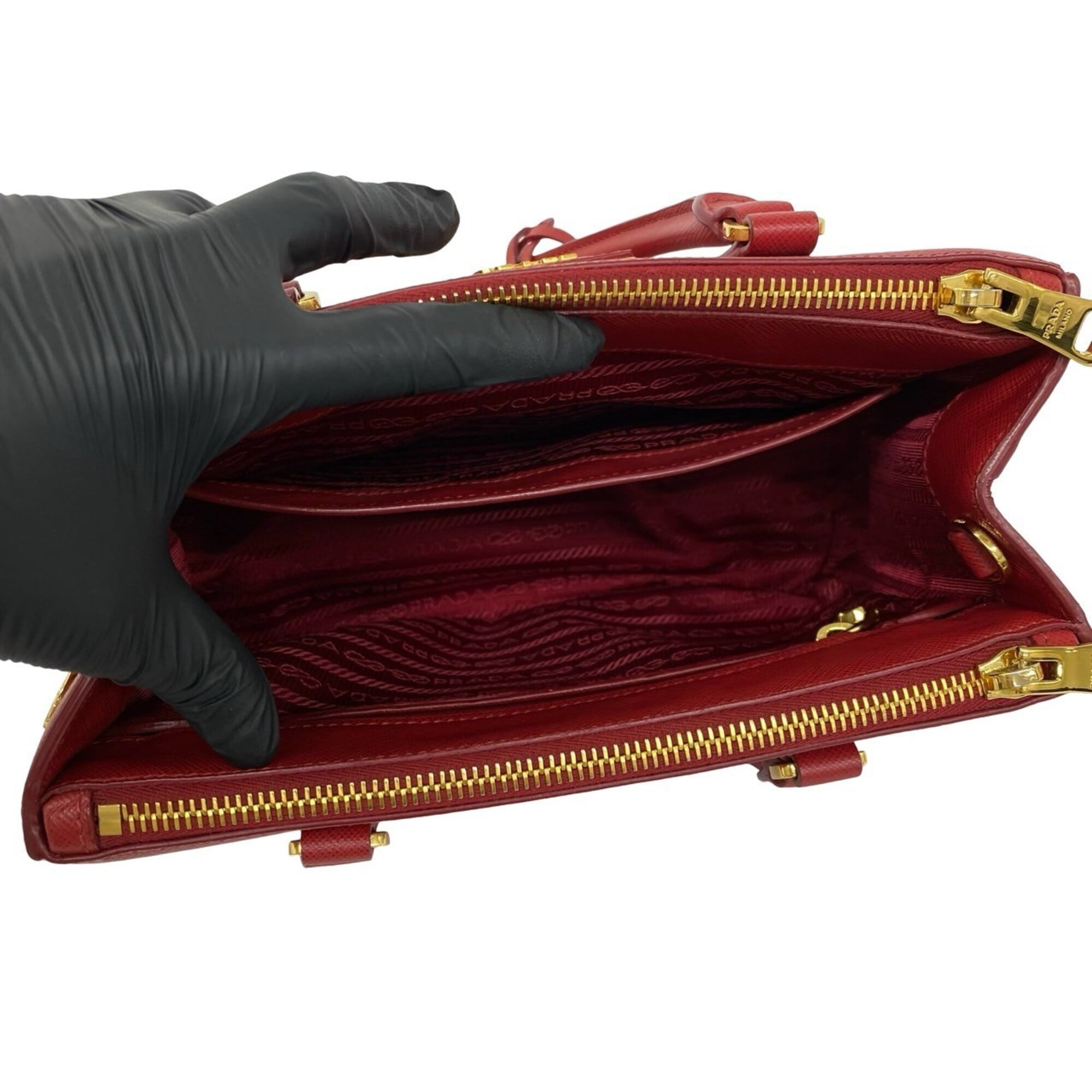 Prada Red Color Leather Handbag Shoulder Bag (Pre-Owned)
