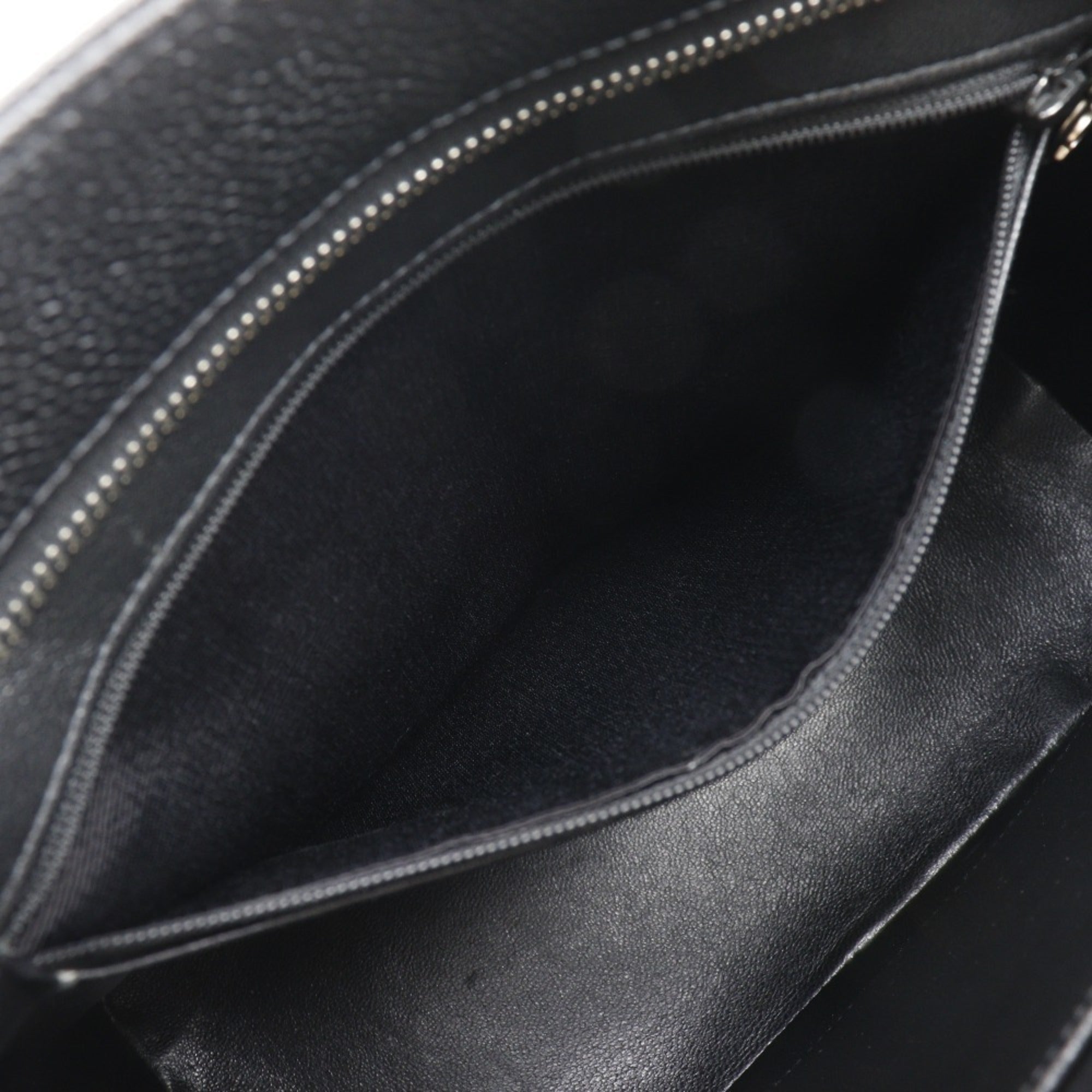 Chanel Matelasse Black Grained Calfskin Tote Bag (Pre-Owned)