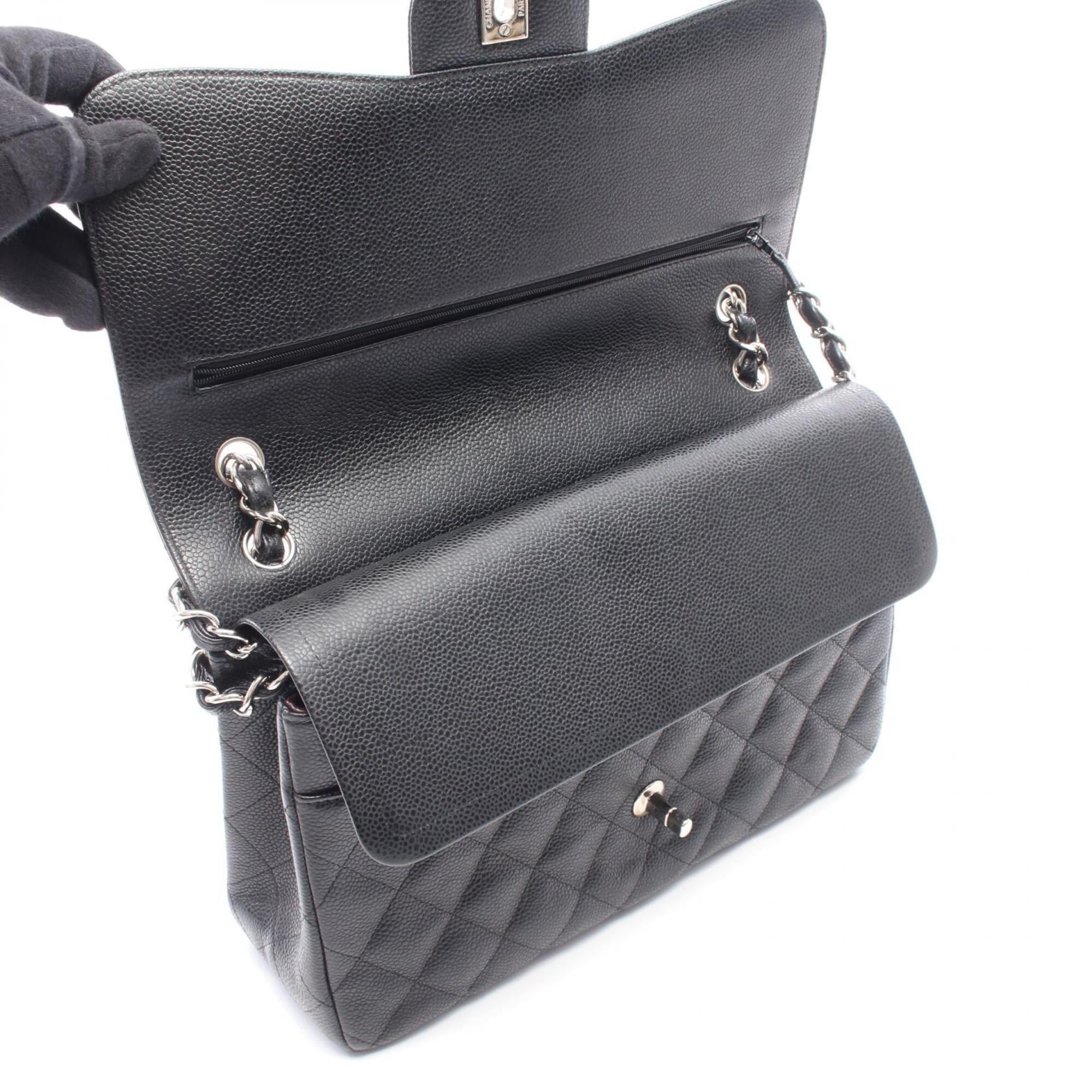 Chanel Black Grained Calfskin Handbag Shoulder Bag (Pre-Owned)
