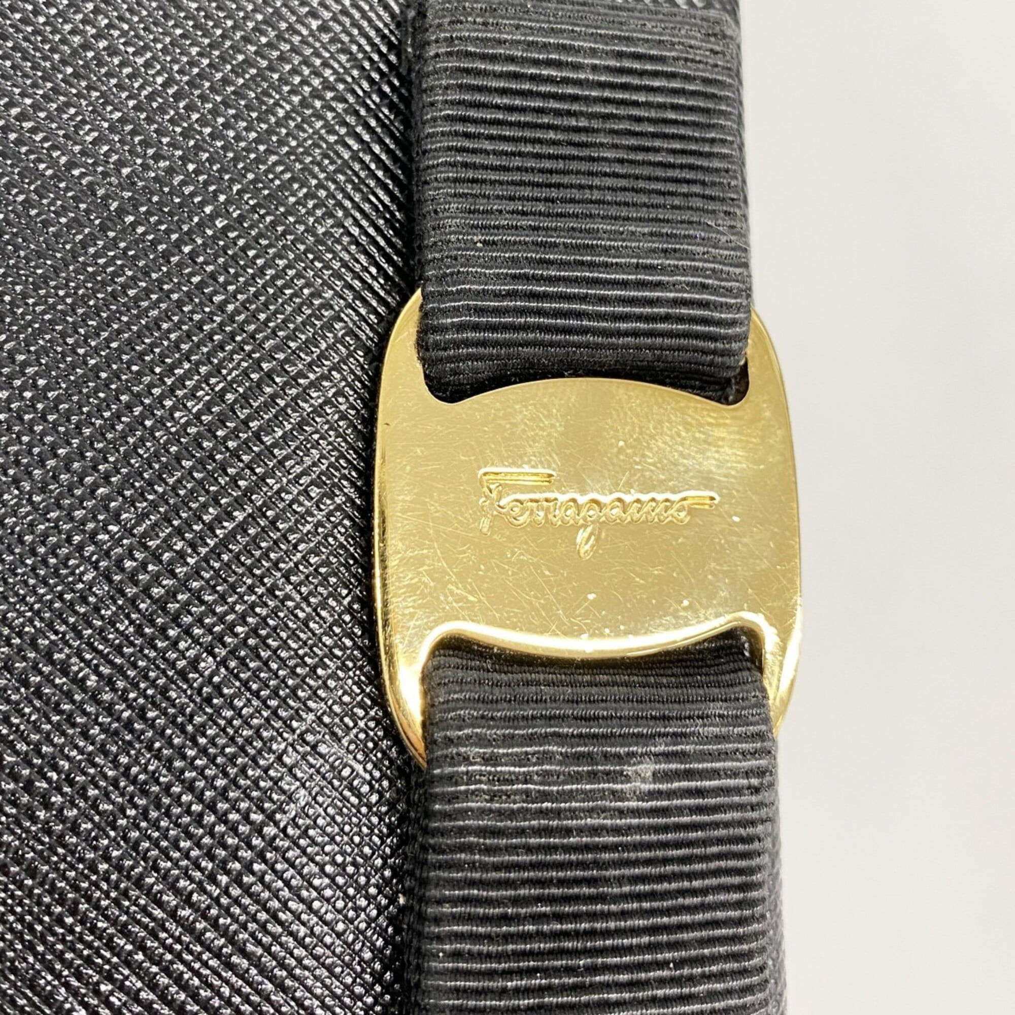 Salvatore Ferragamo Black Leather Chain/Shoulder Wallet (Pre-Owned)