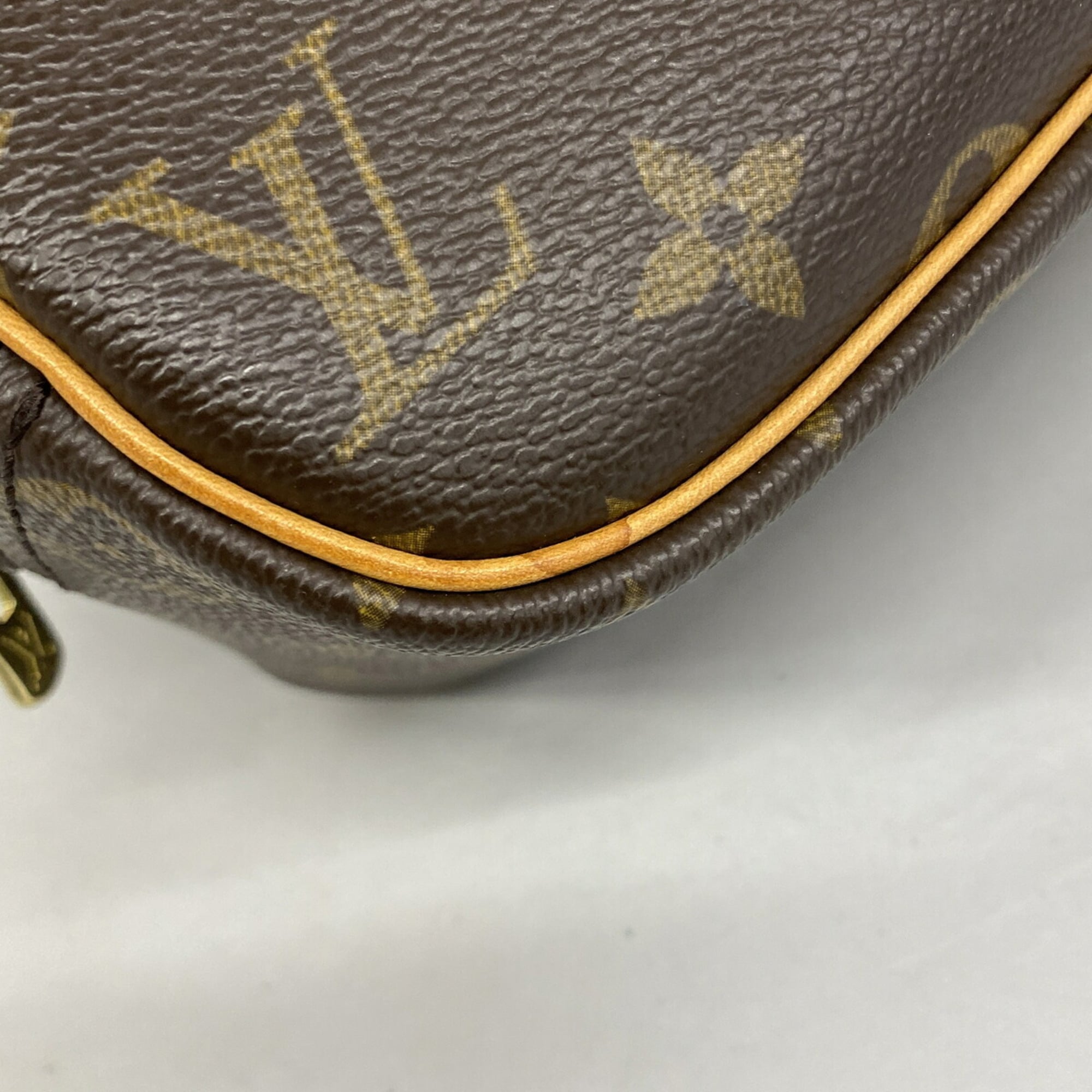 Louis Vuitton Brown Handbag (Pre-Owned)