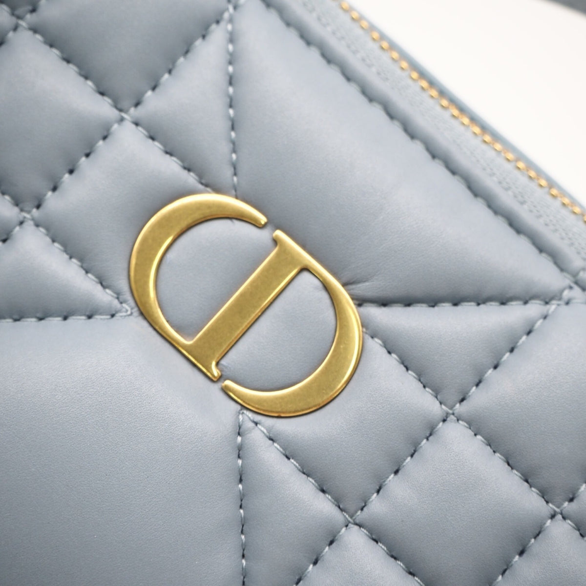 Christian Dior Blue Leather Handbag (Pre-Owned)