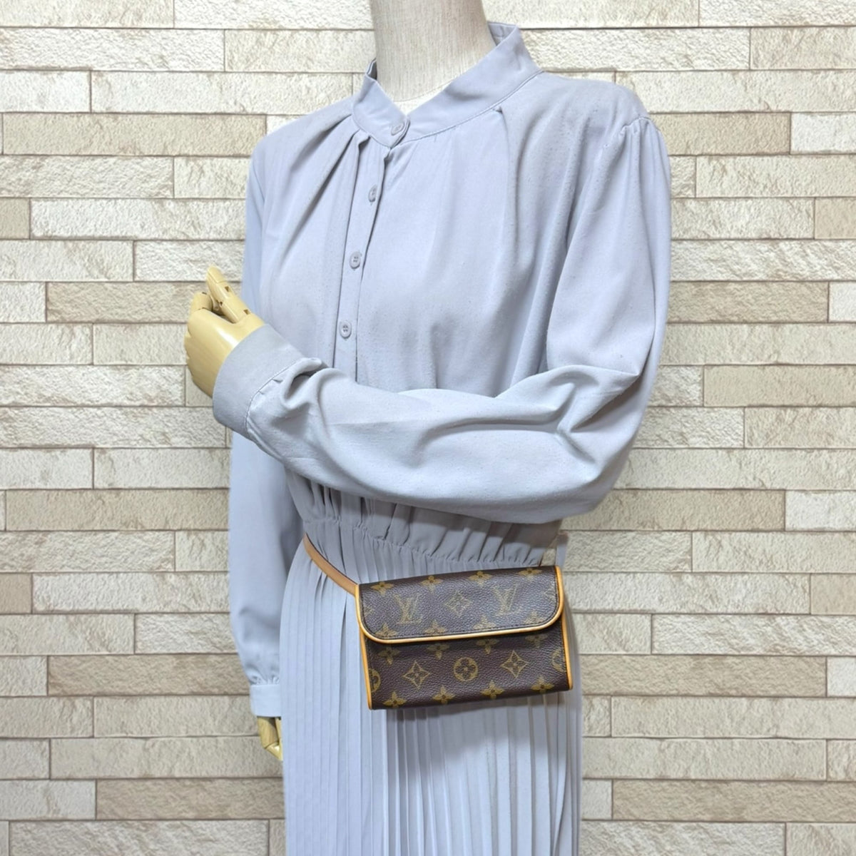 Louis Vuitton Brown Monogram Fanny Pack (Pre-Owned)