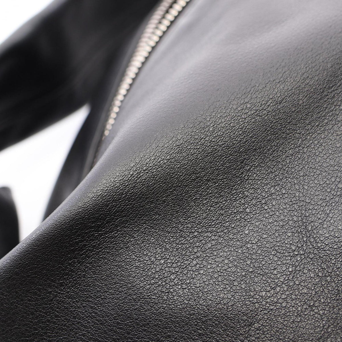 Bottega Veneta Black Leather Handbag (Pre-Owned)