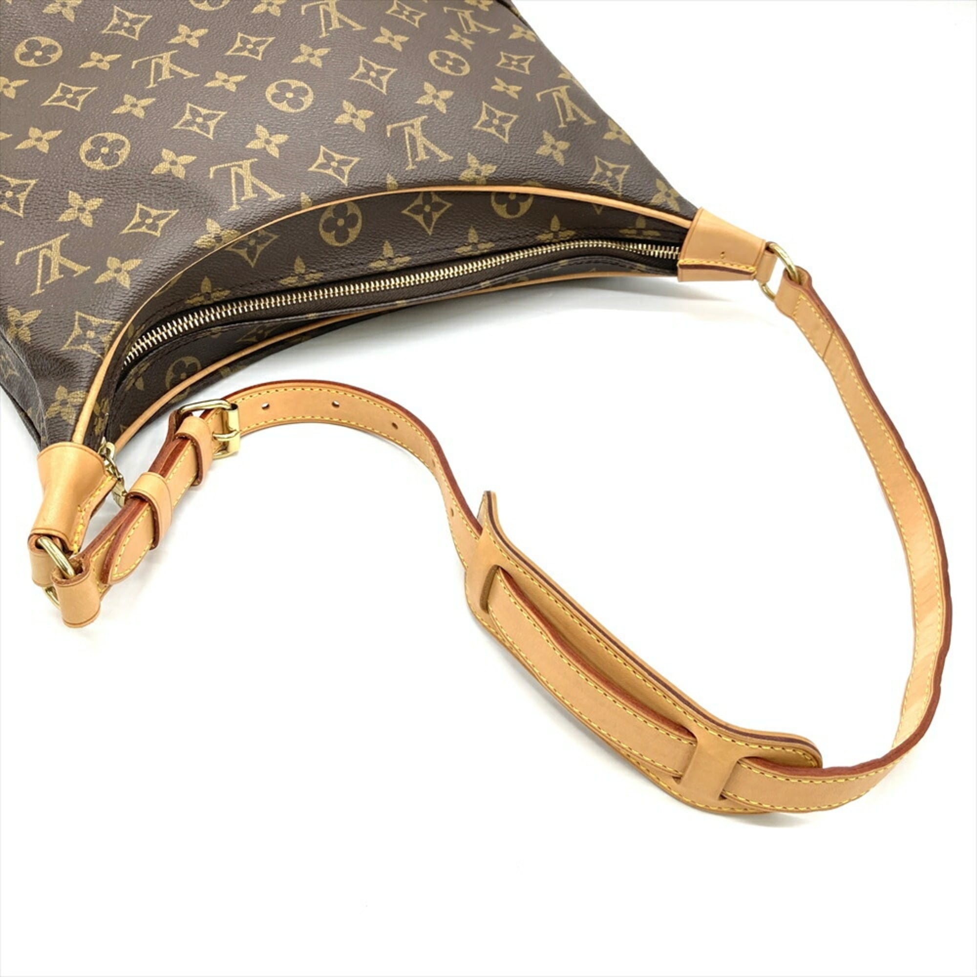 Louis Vuitton Brown Monogram Canvas Shoulder Bag (Pre-Owned)