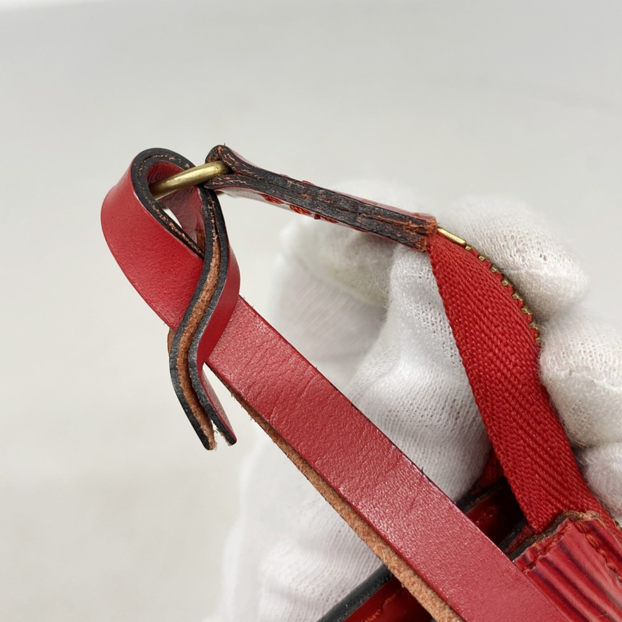 Louis Vuitton Castilian Red Pouch (Pre-Owned)