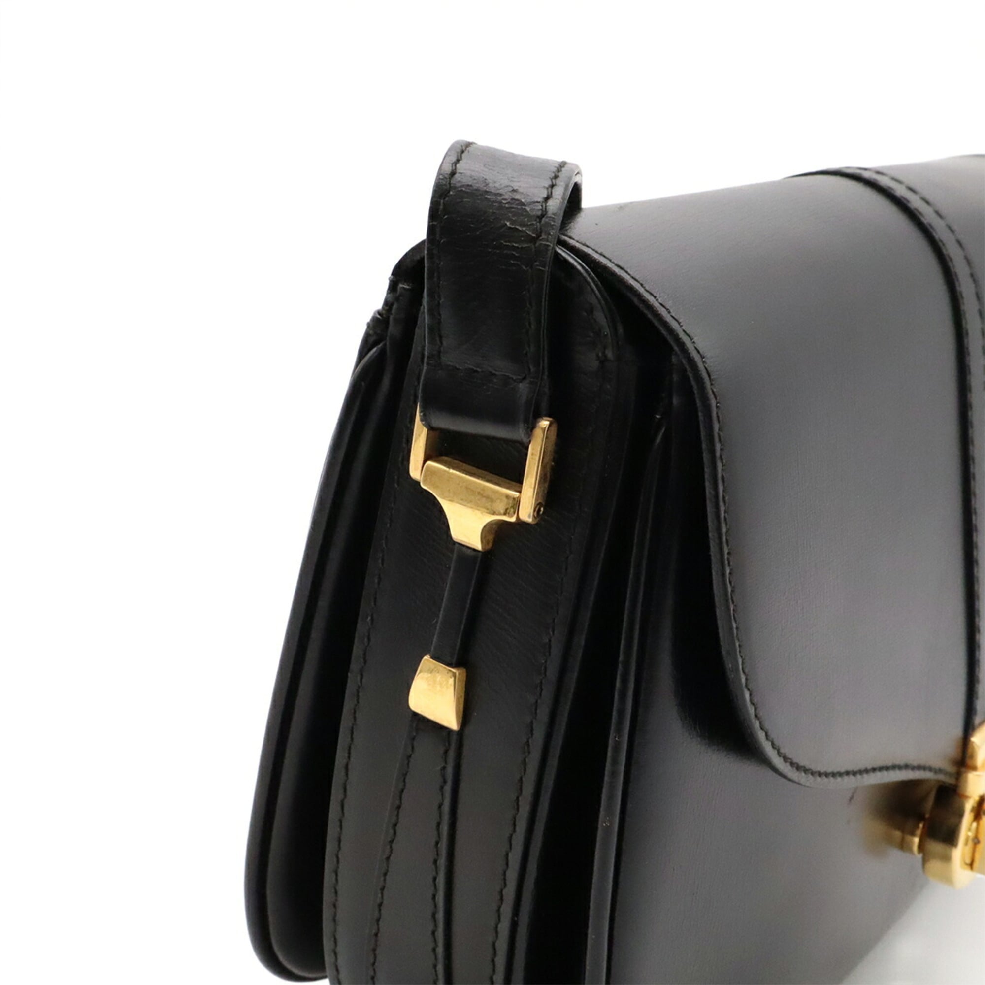 Bally Black Leather Shoulder Bag (Pre-Owned)