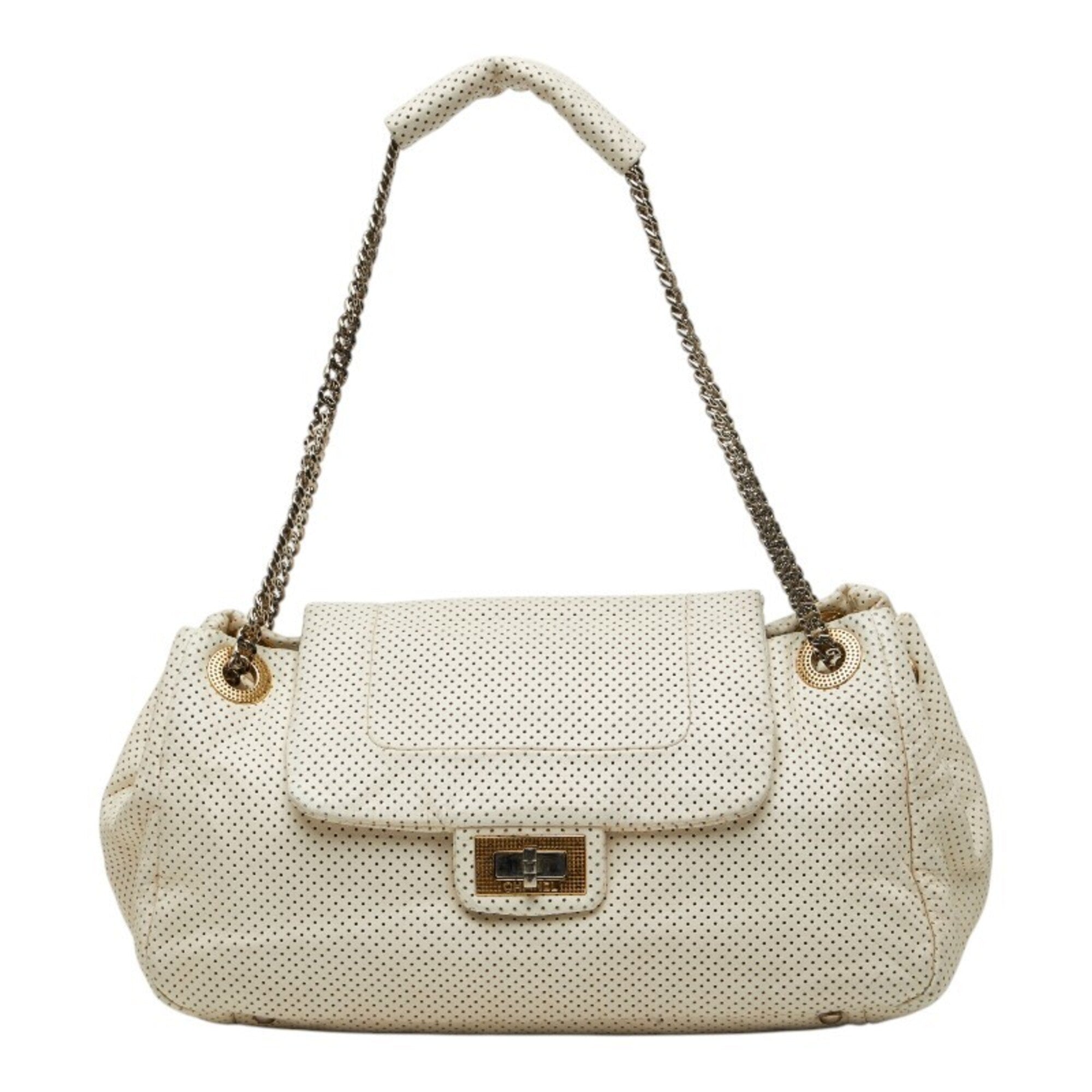 Chanel Off-White Leather Shoulder Bag (Pre-Owned)