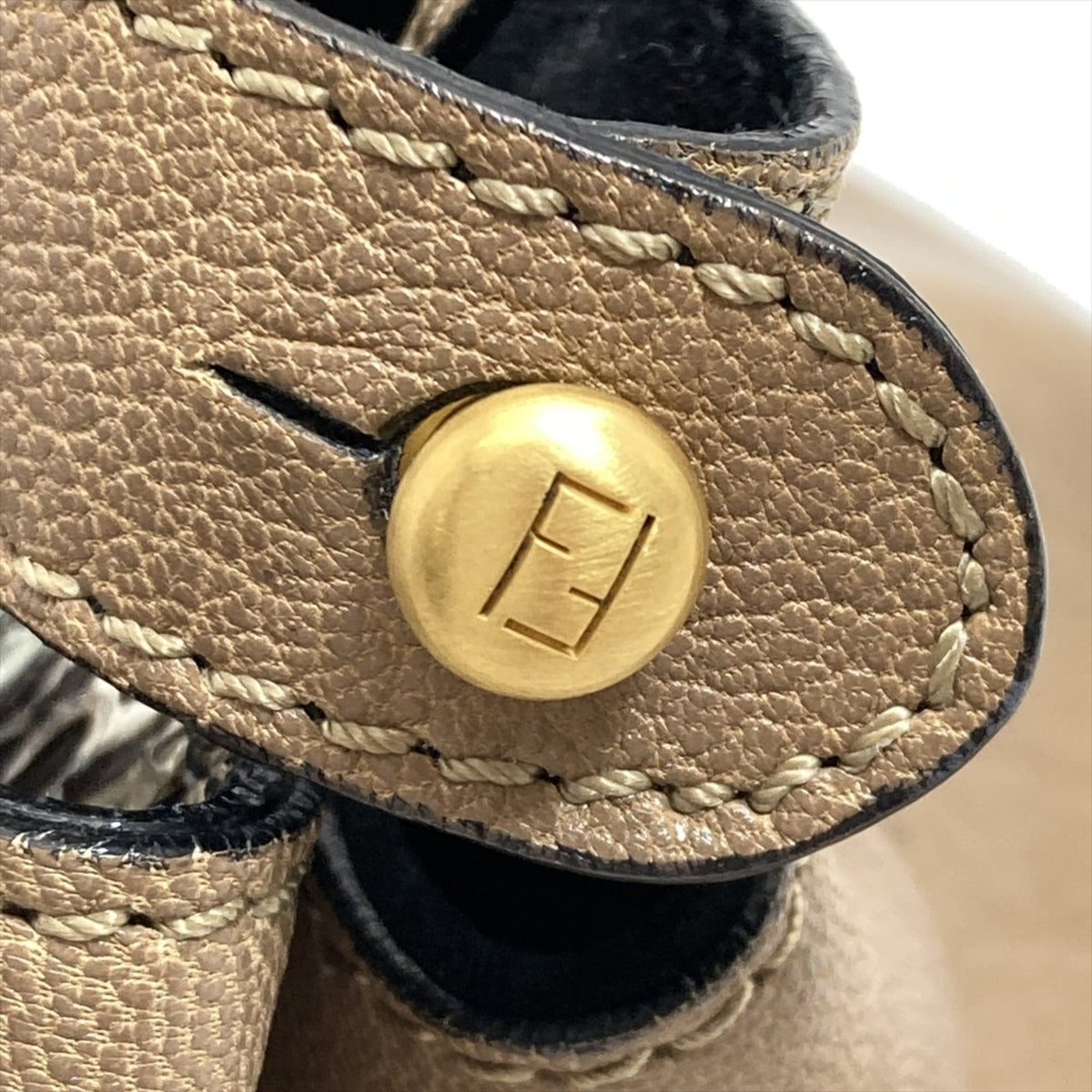 Fendi Camel Leather Handbag (Pre-Owned)