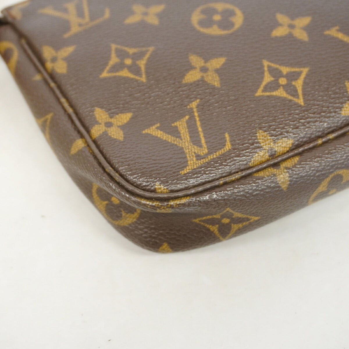 Louis Vuitton Brown Pouch (Pre-Owned)