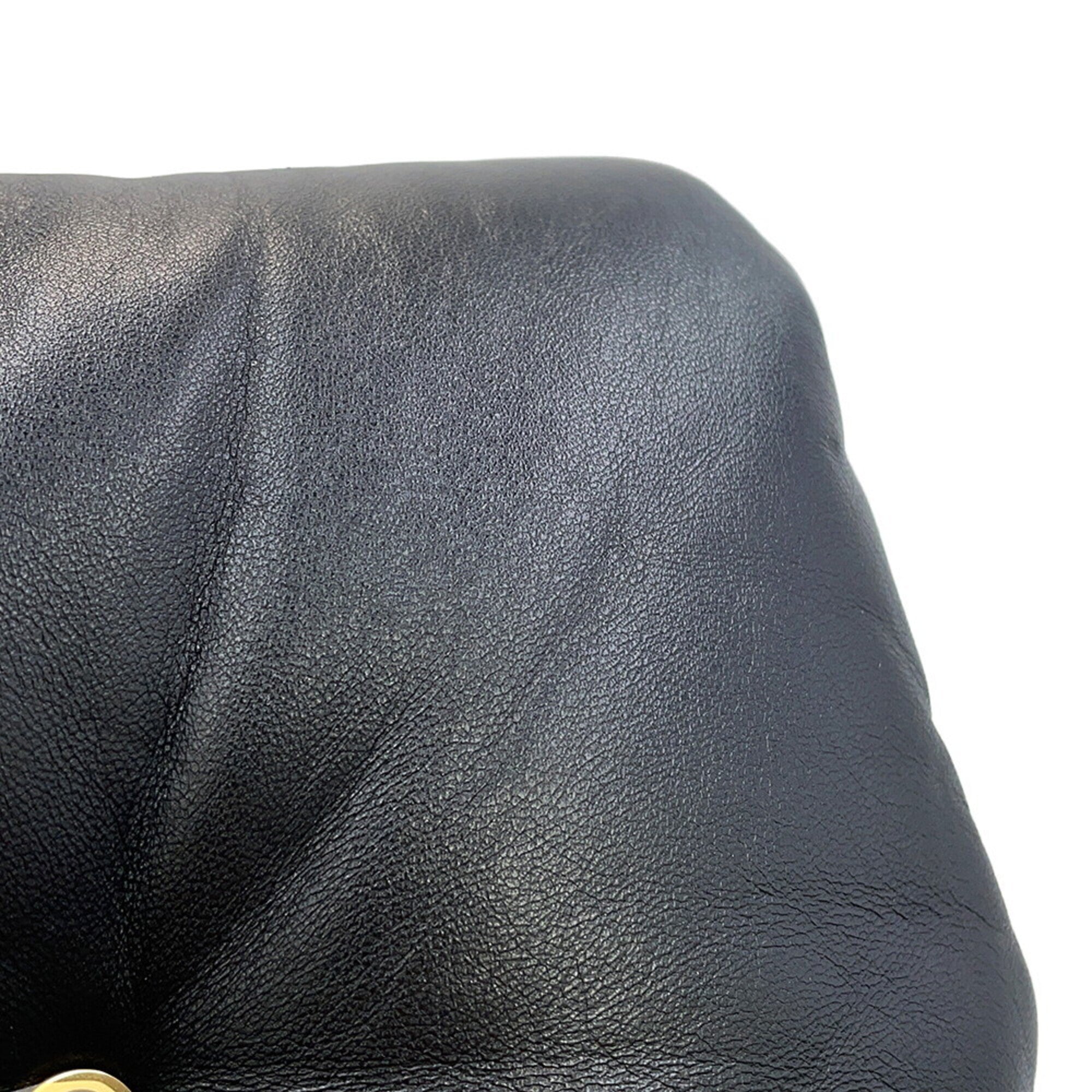 Loewe Black Leather Shoulder Bag (Pre-Owned)