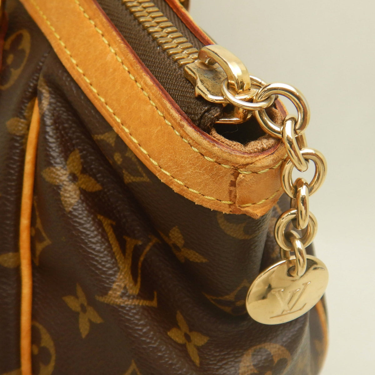Louis Vuitton Brown Monogram Monogram Handbag (Pre-Owned)