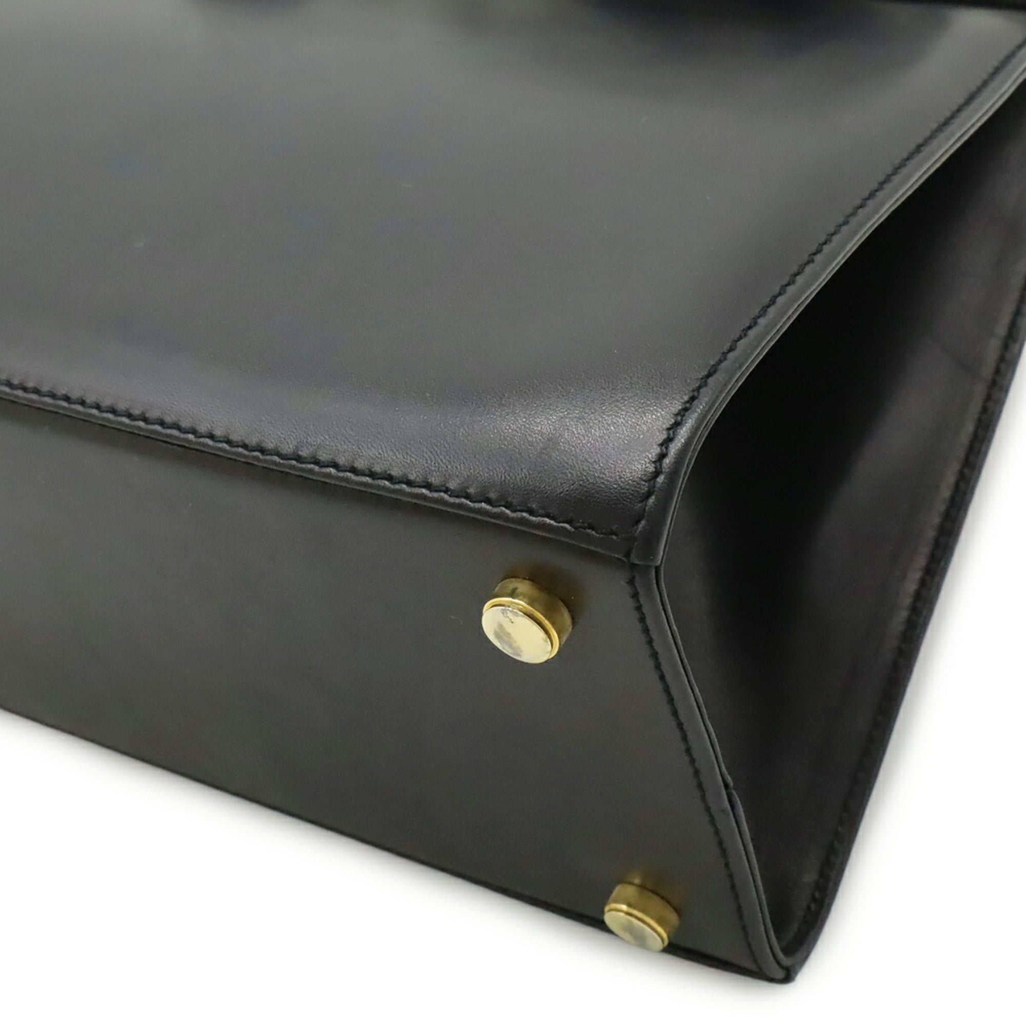 Salvatore Ferragamo Vara Black Leather Handbag Shoulder Bag (Pre-Owned)