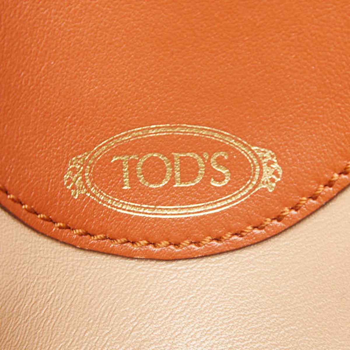 Tod's Brown Leather Shoulder Bag (Pre-Owned)