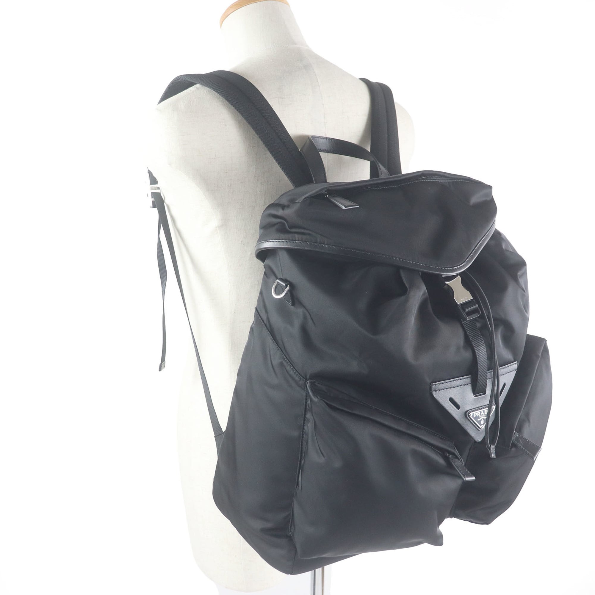 Prada Black Nylon Shoulder Bag (Pre-Owned)