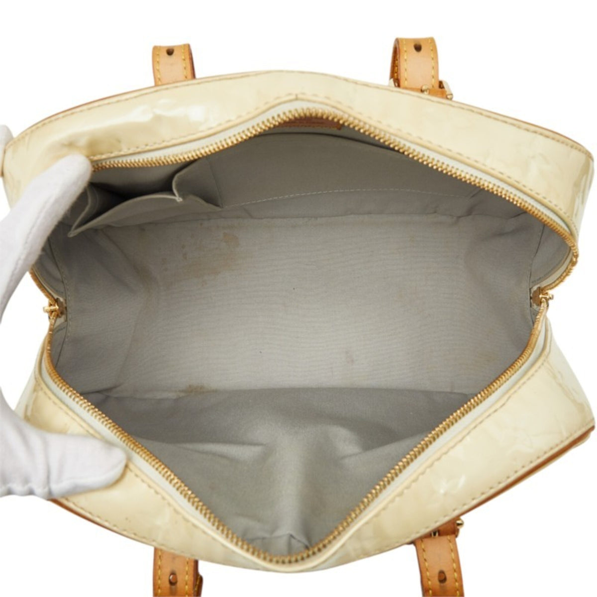 Louis Vuitton Pearl Patent Leather Handbag (Pre-Owned)