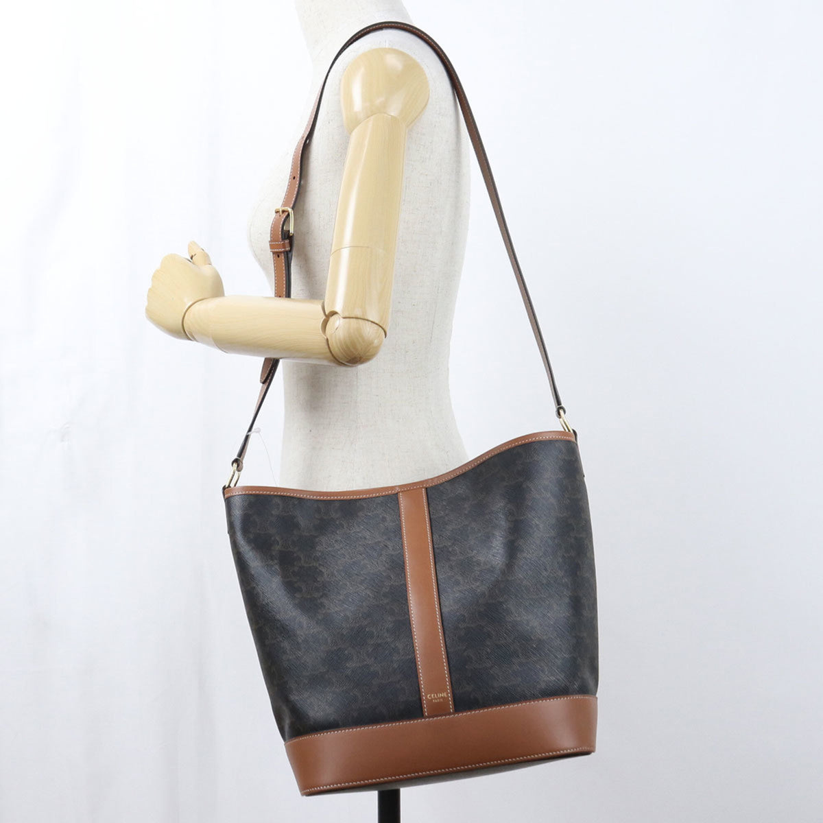 Celine Brown Pvc Leather Shoulder Bag (Pre-Owned)