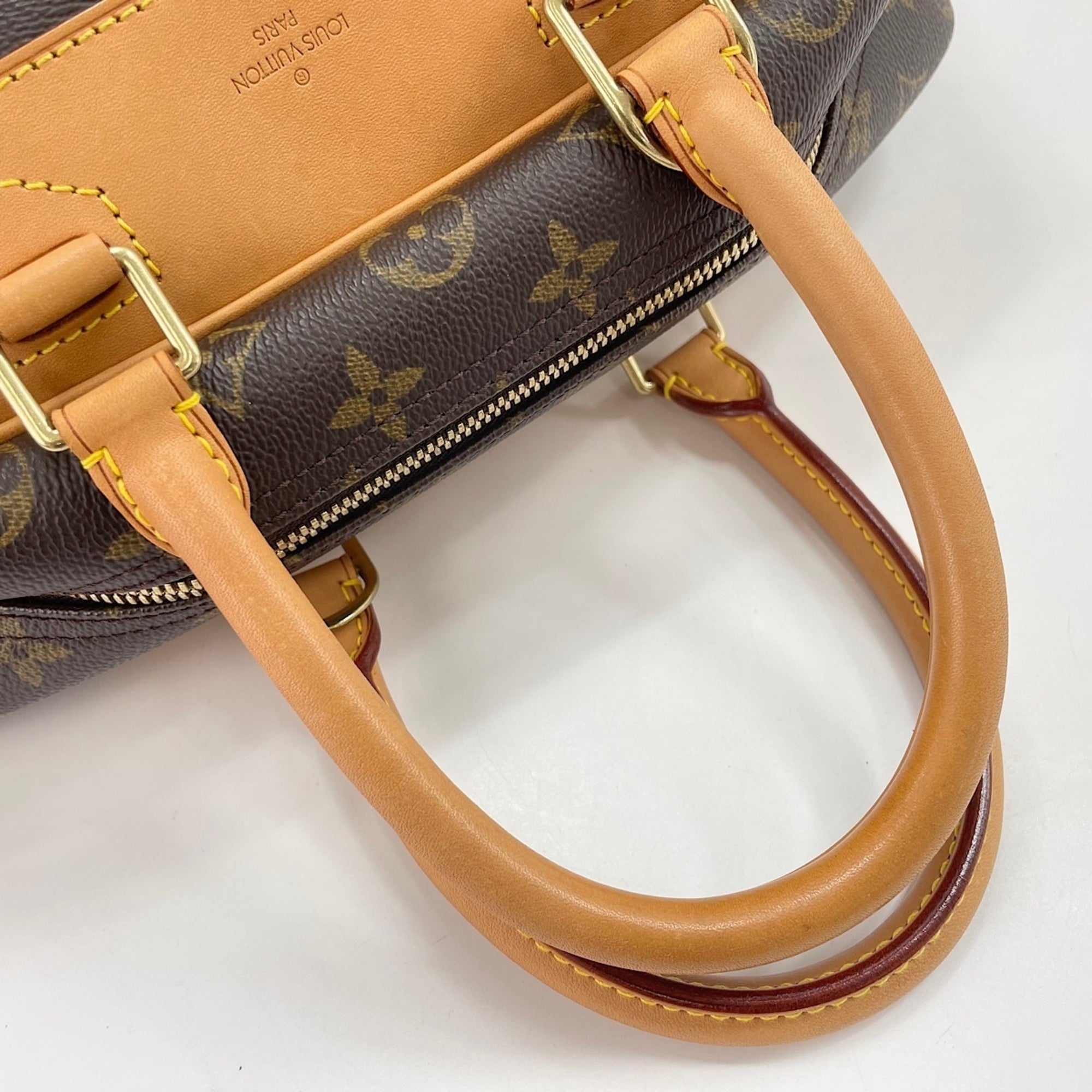 Louis Vuitton Brown Handbag (Pre-Owned)