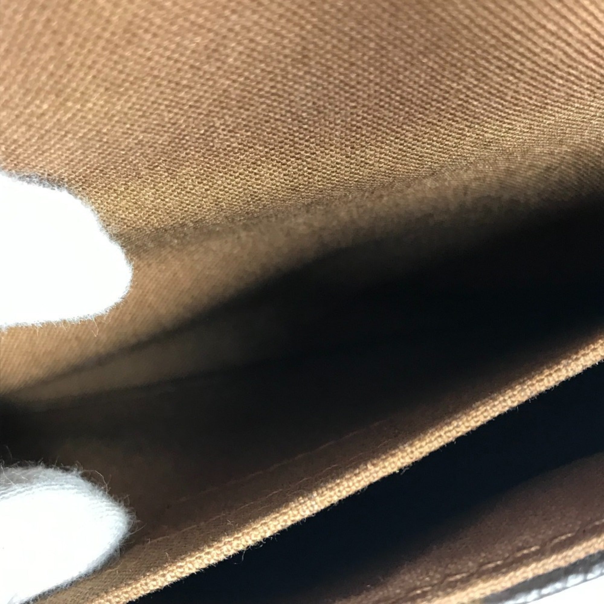 Louis Vuitton Brown Monogram Canvas Handbag (Pre-Owned)