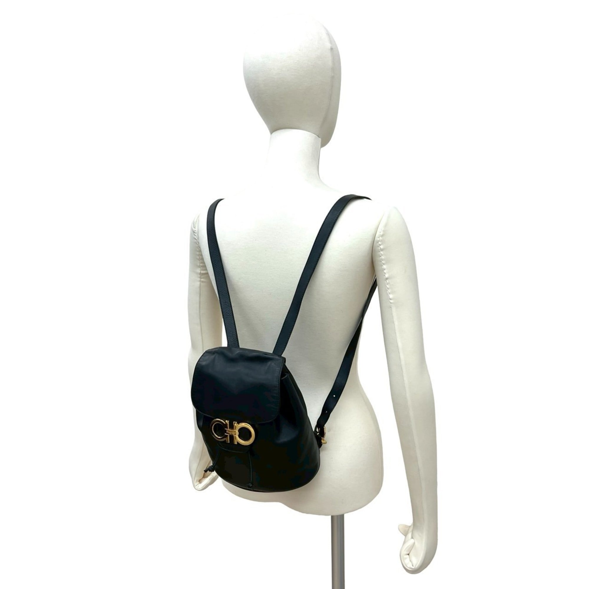 Salvatore Ferragamo Black Leather Backpack (Pre-Owned)