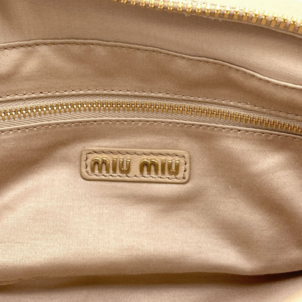 Miu Miu Brown Leather Handbag (Pre-Owned)