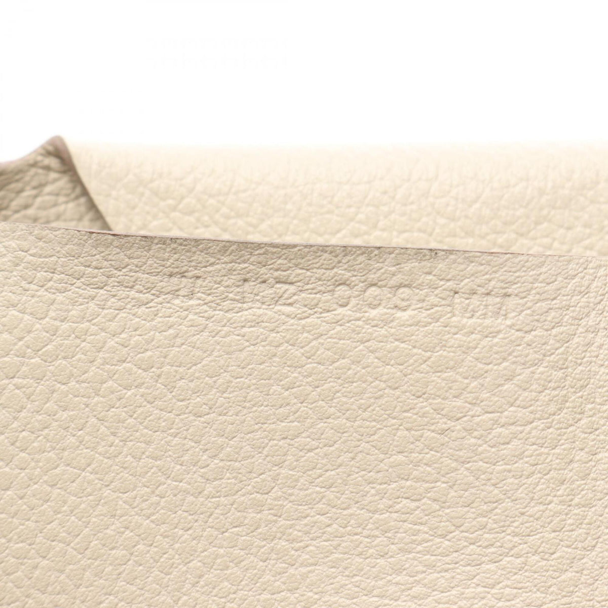 Hermes Ivory Evercalf Leather Coin Purse/Coin Case (Pre-Owned)