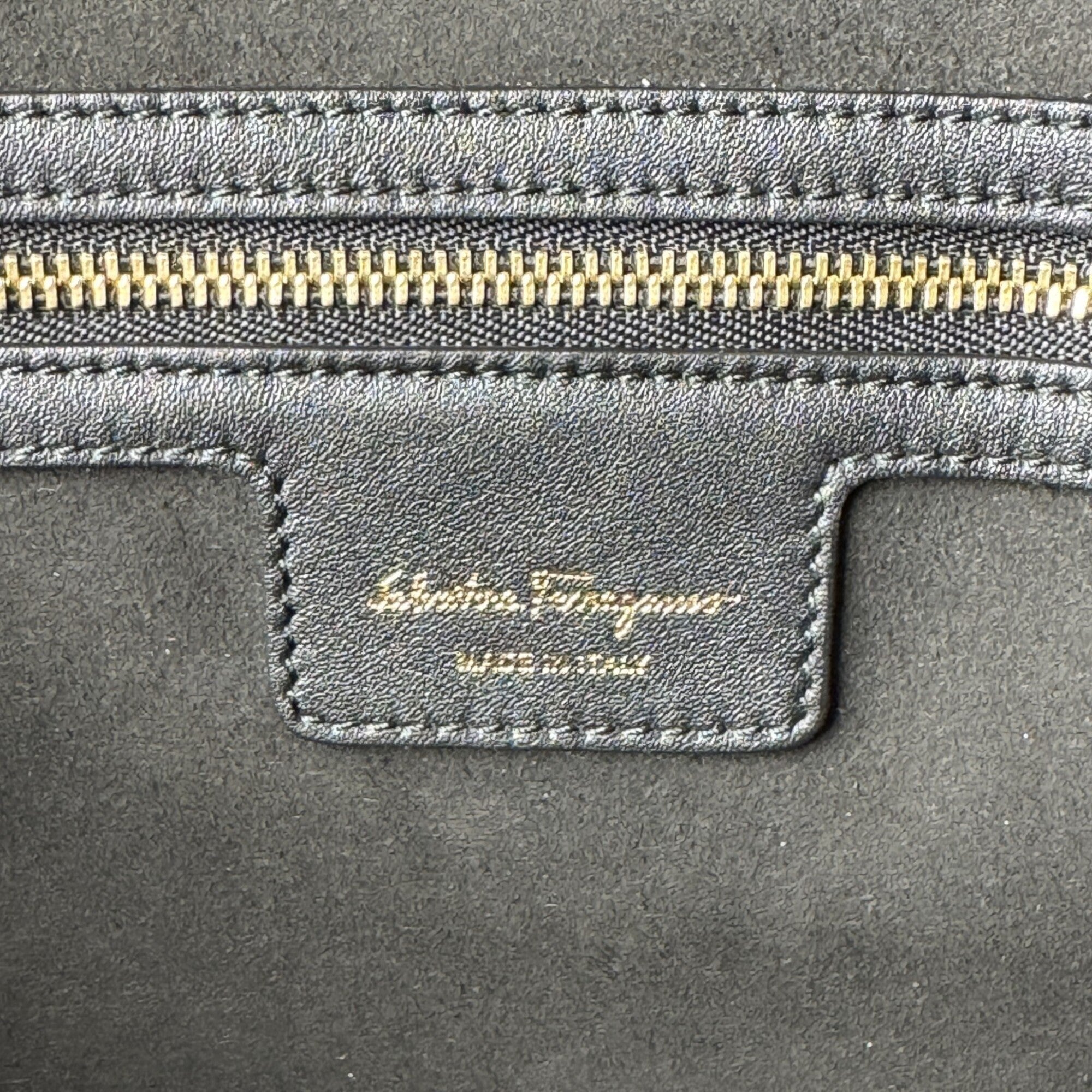 Salvatore Ferragamo Black Leather Tote Bag (Pre-Owned)