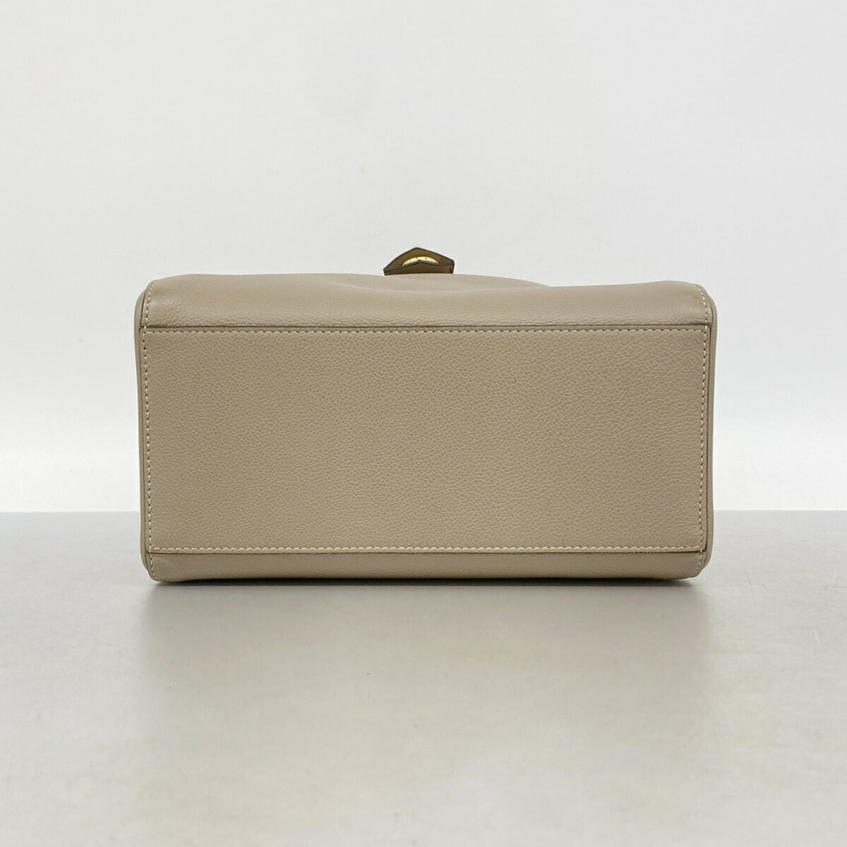 Fendi Grayish Leather Shoulder Bag (Pre-Owned)