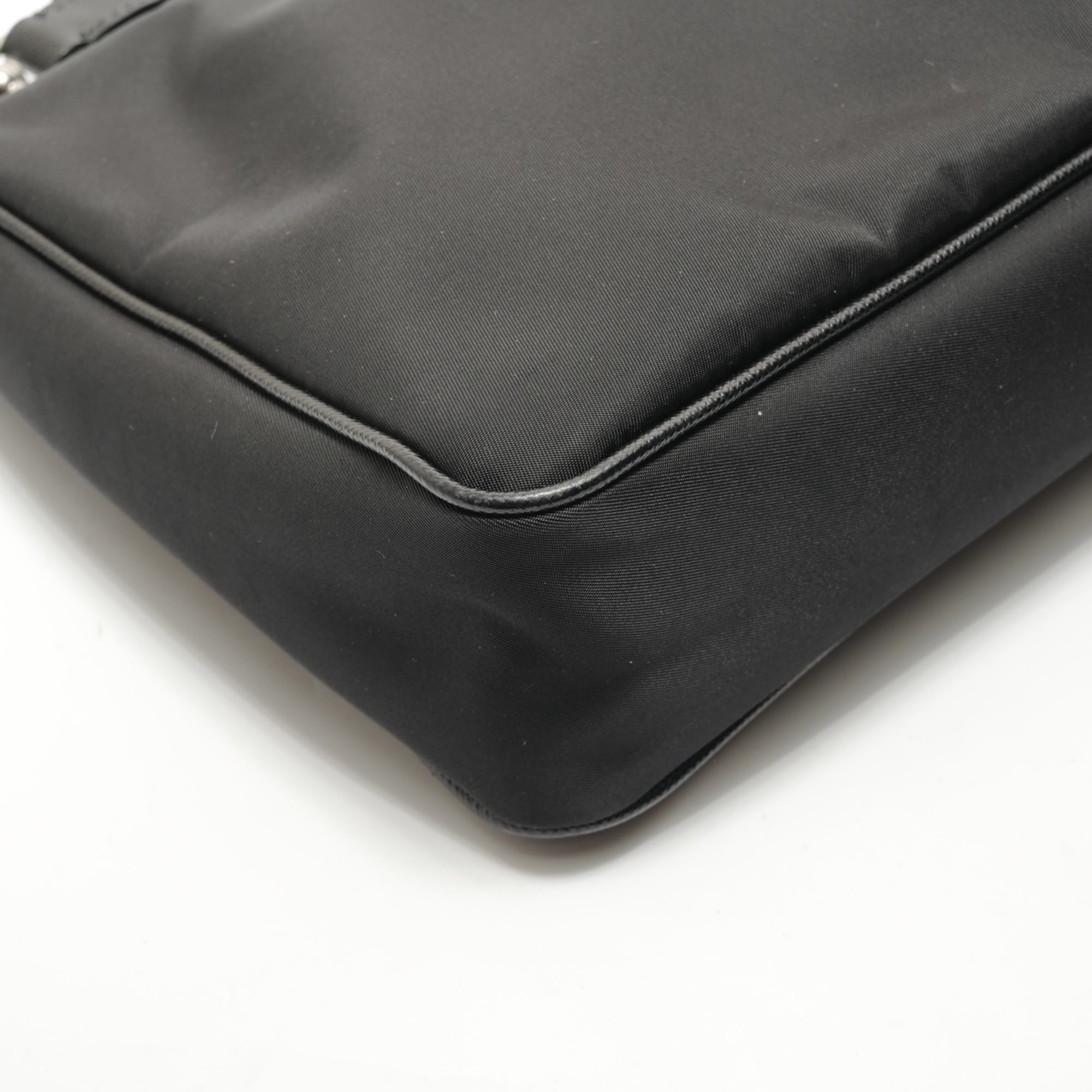 Prada Black Shoulder Bag (Pre-Owned)