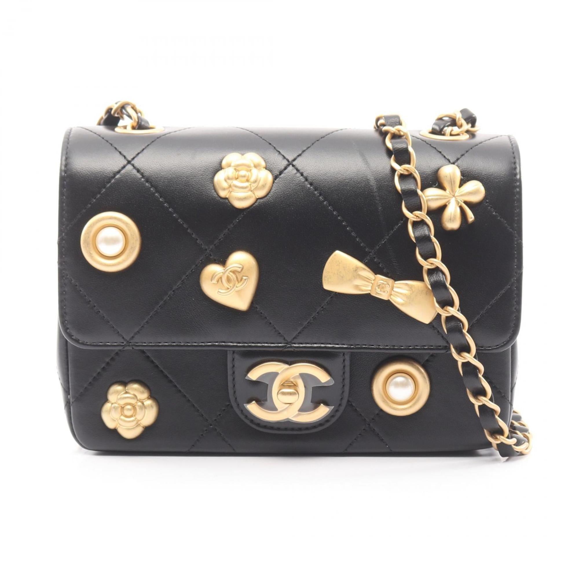 Chanel Black Leather Shoulder Bag (Pre-Owned)