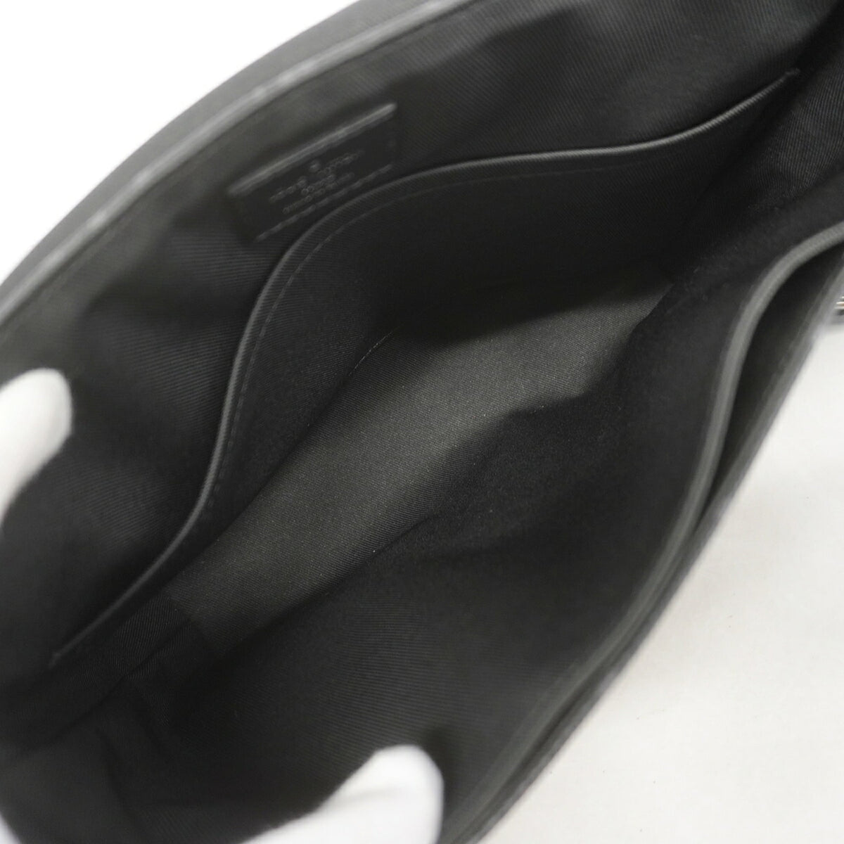 Louis Vuitton Black Shoulder Bag (Pre-Owned)
