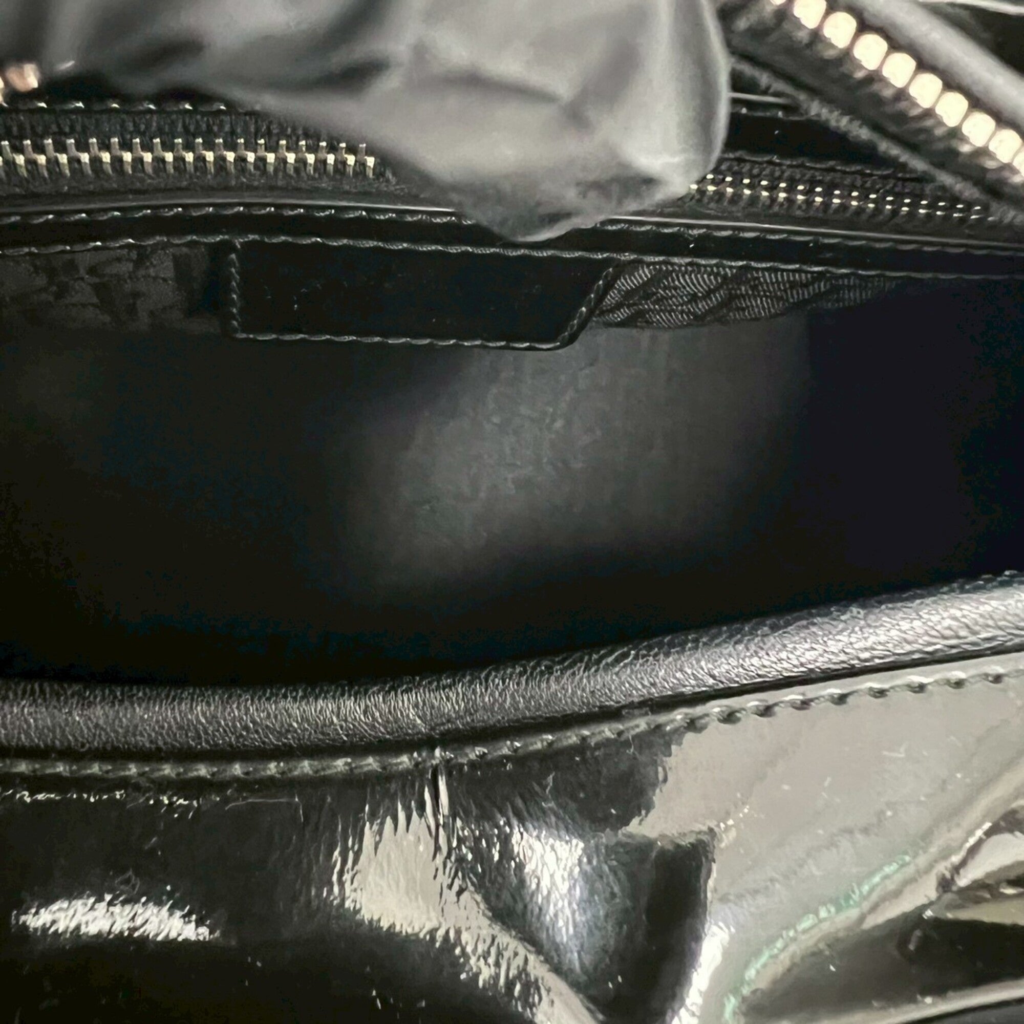 Christian Dior Black Patent Leather Handbag Shoulder Bag (Pre-Owned)