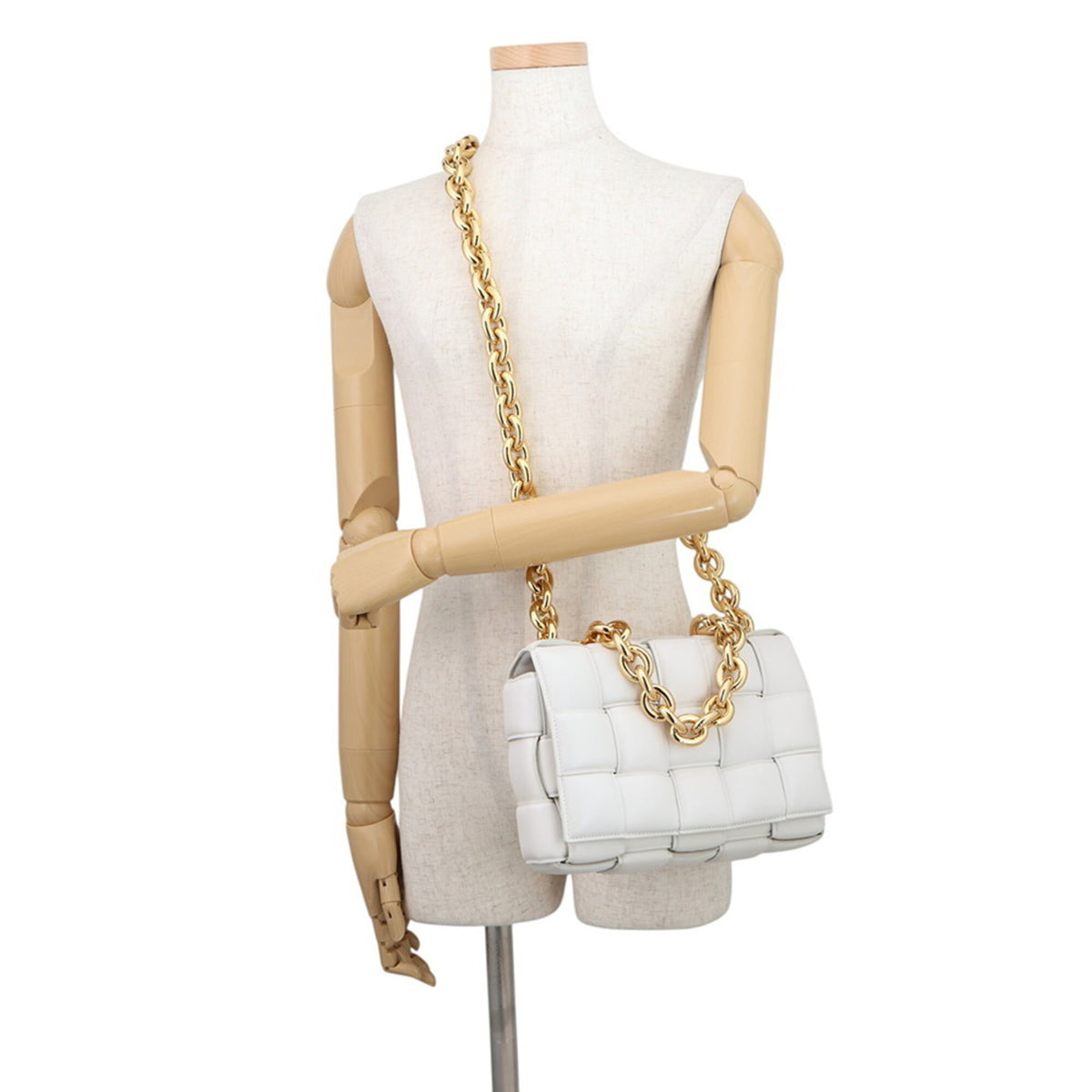 Bottega Veneta White Leather Handbag Shoulder Bag (Pre-Owned)