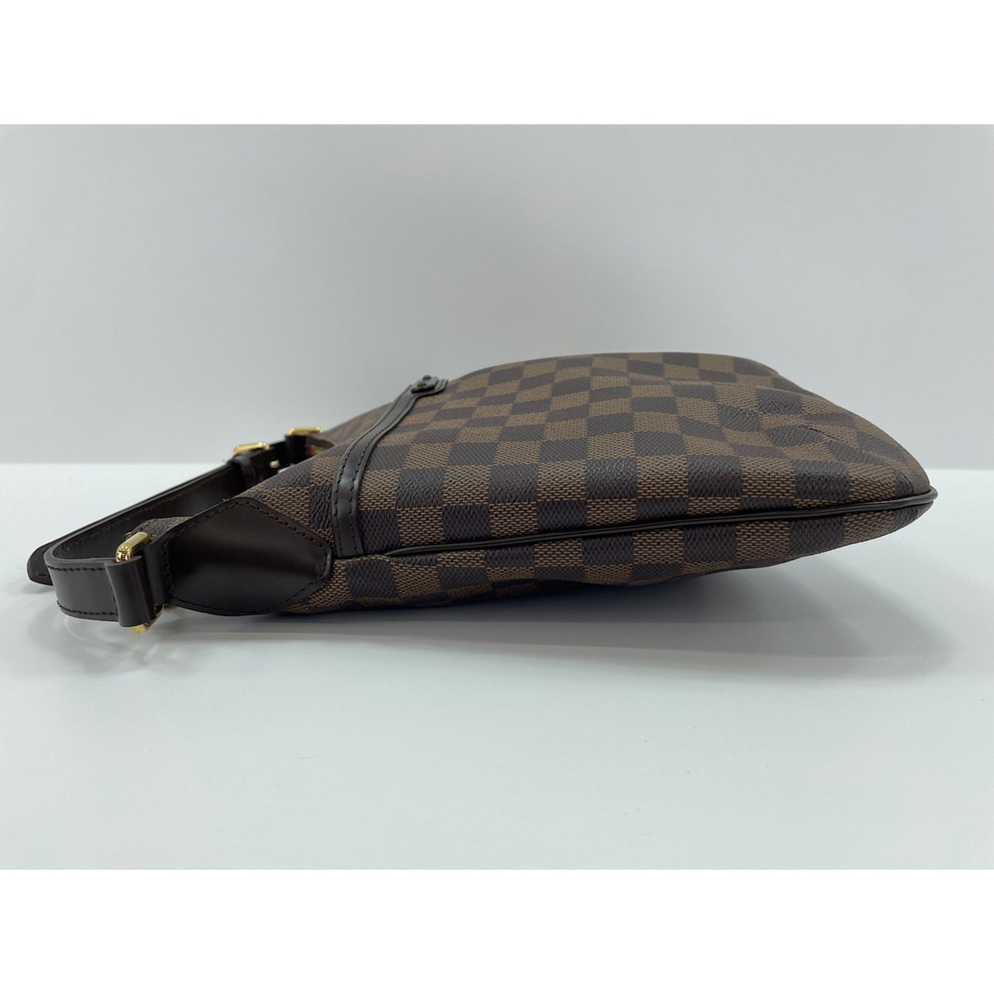Louis Vuitton Brown Shoulder Bag (Pre-Owned)