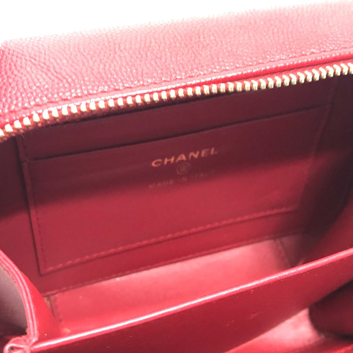 Chanel Red Leather Shoulder Bag (Pre-Owned)