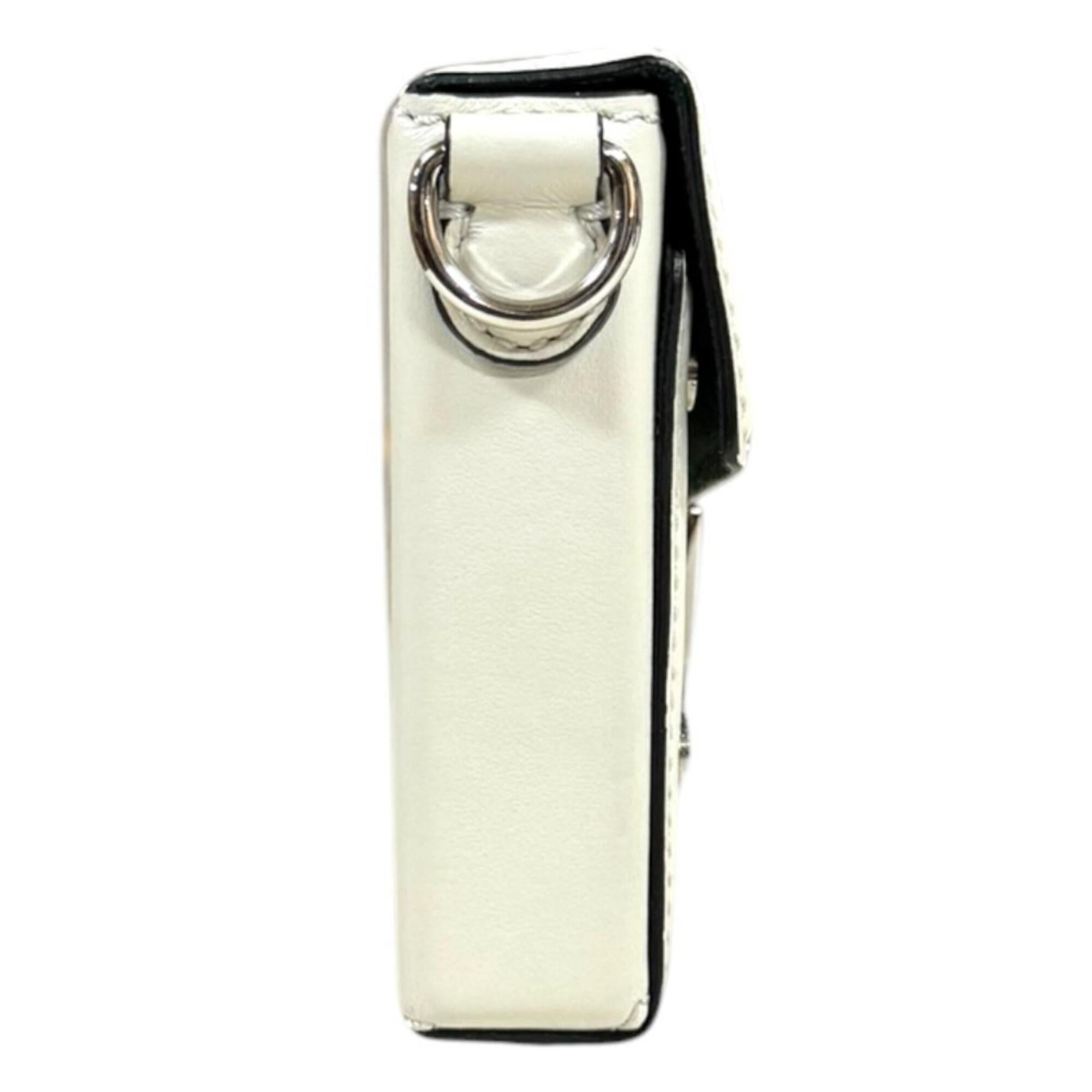 Fendi White Leather Shoulder Bag (Pre-Owned)
