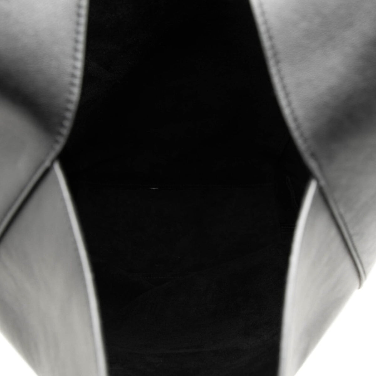 Saint Laurent Black Leather Pouch Shoulder Bag Tote Bag (Pre-Owned)