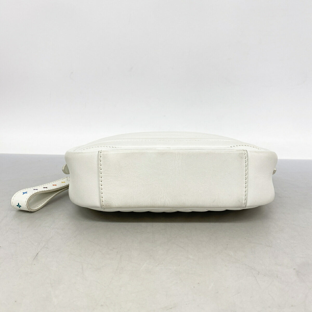 Louis Vuitton White Shoulder Bag (Pre-Owned)