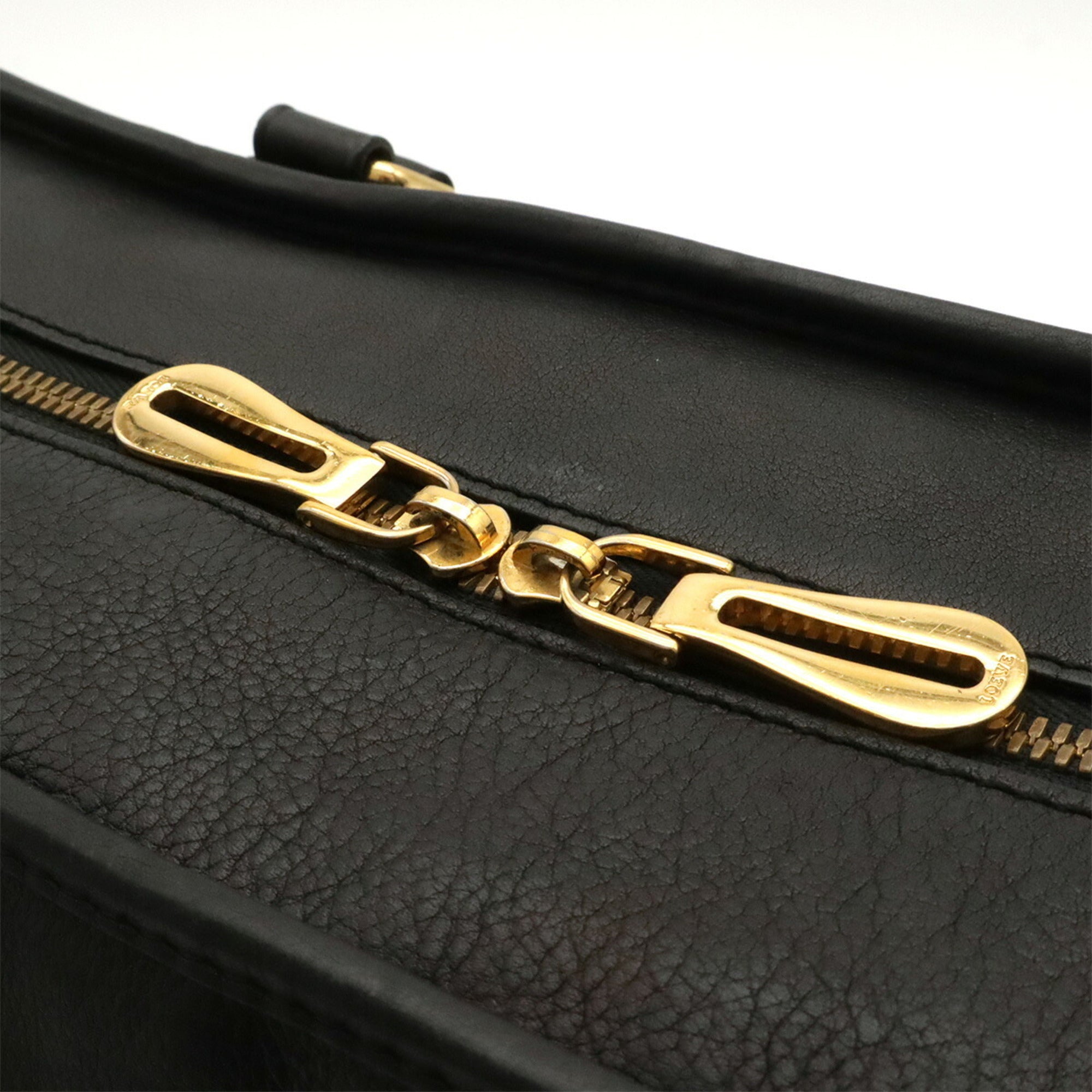 Loewe Amazona Black Leather Handbag (Pre-Owned)